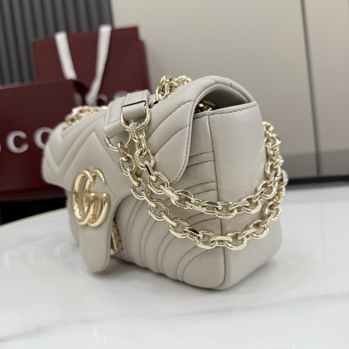 Gucci GG Marmont Small Shoulder Bag - DesignerGu