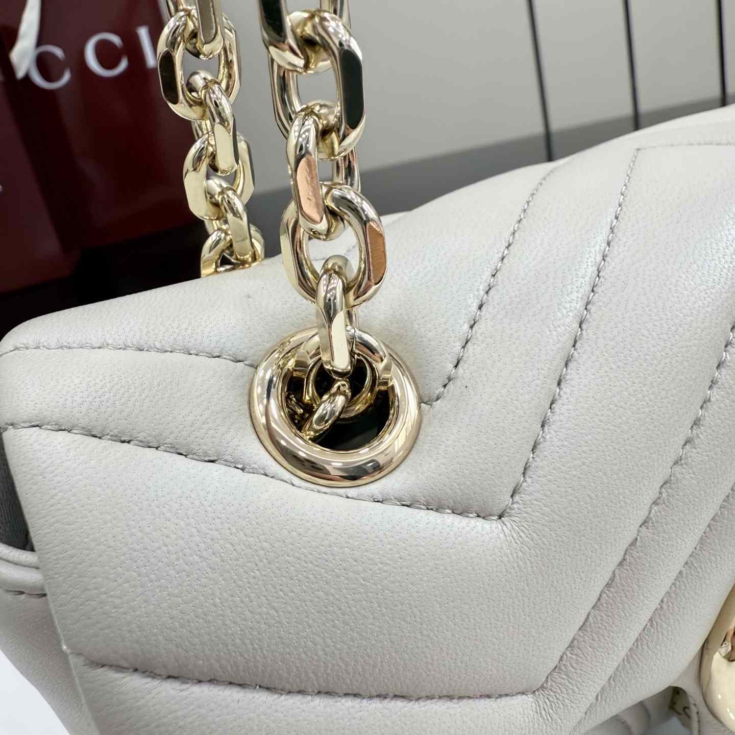 Gucci GG Marmont Small Shoulder Bag - DesignerGu