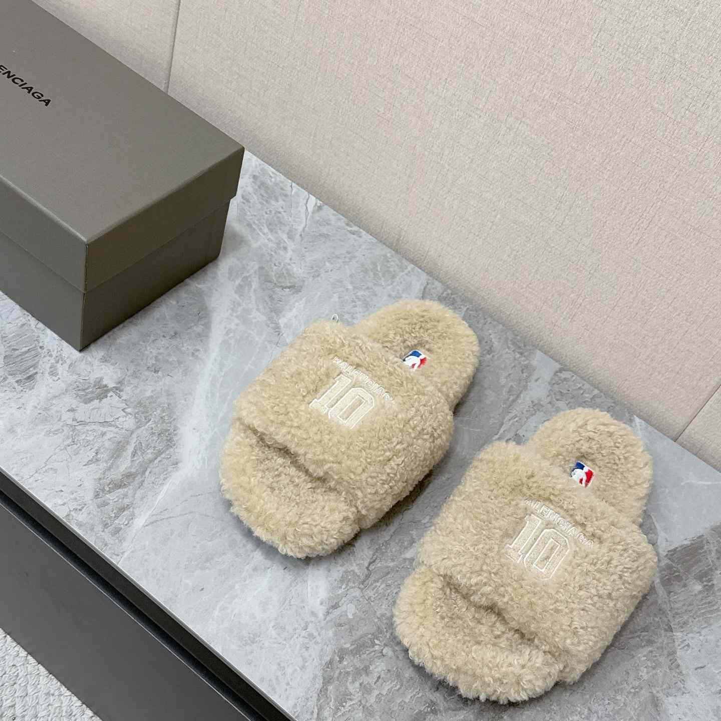 Balenciaga | Nba Collaboration Furry Open Mule - DesignerGu