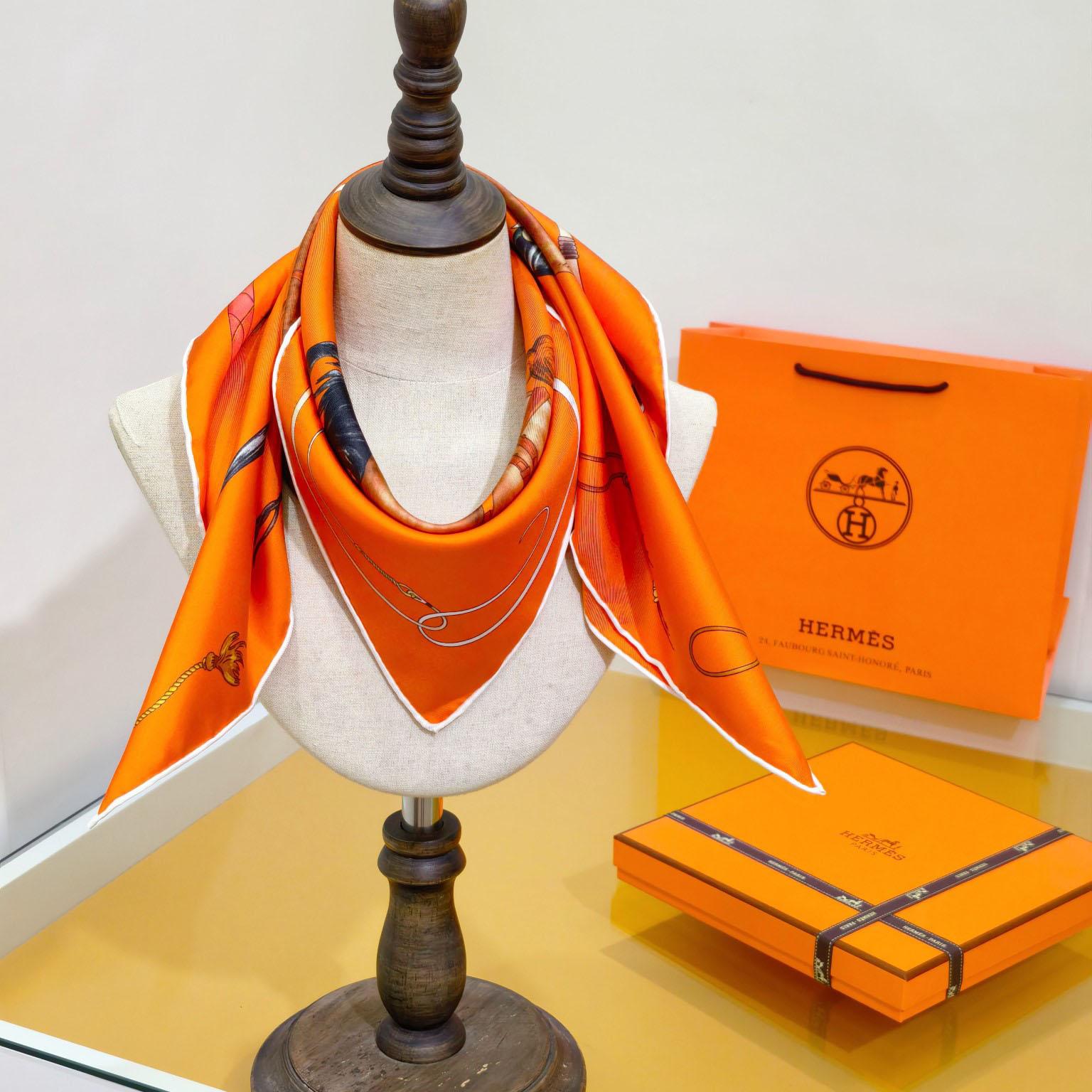 Hermes Grand Galop Scarf 90 - DesignerGu