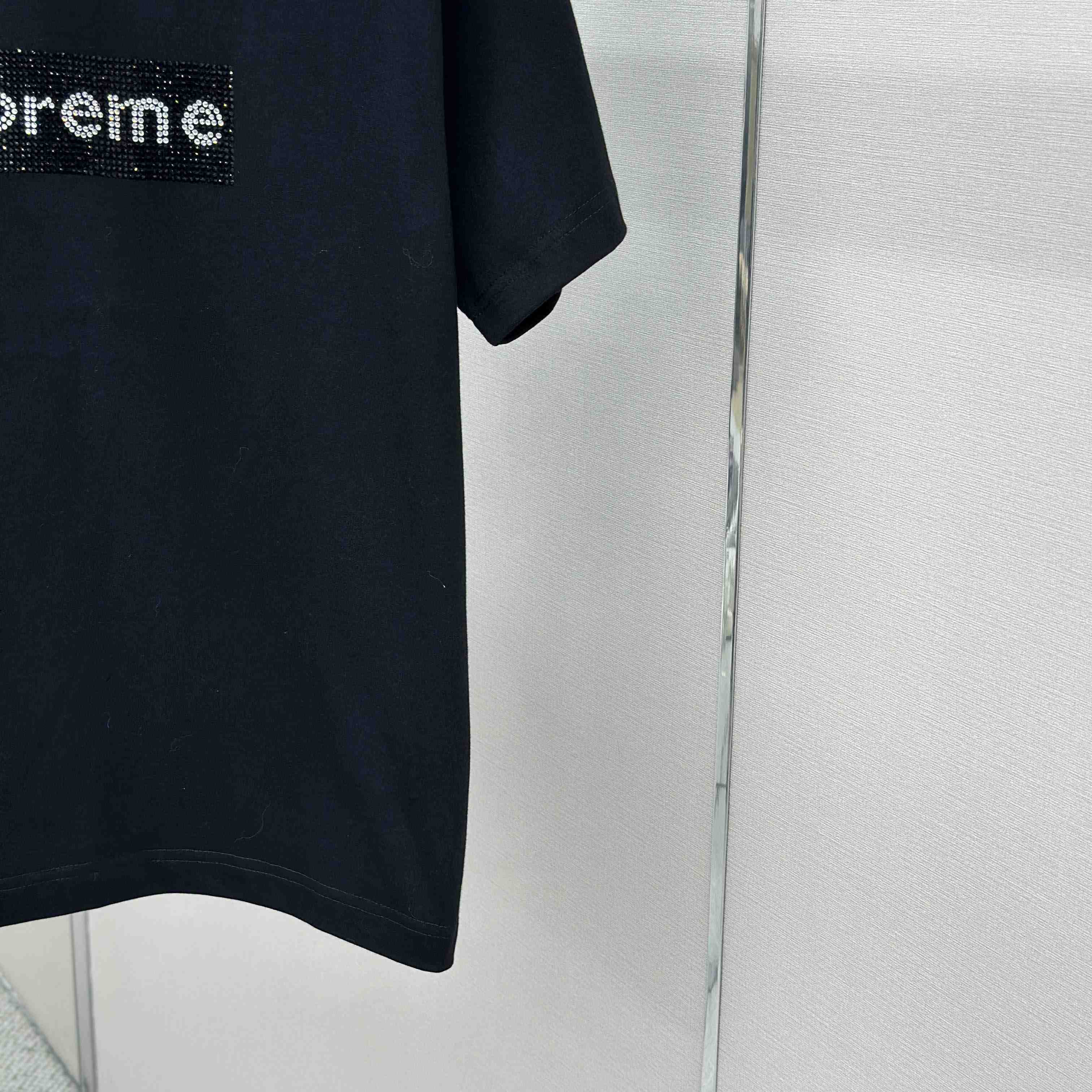 Supreme x Swarovski Box Logo T-Shirt - DesignerGu