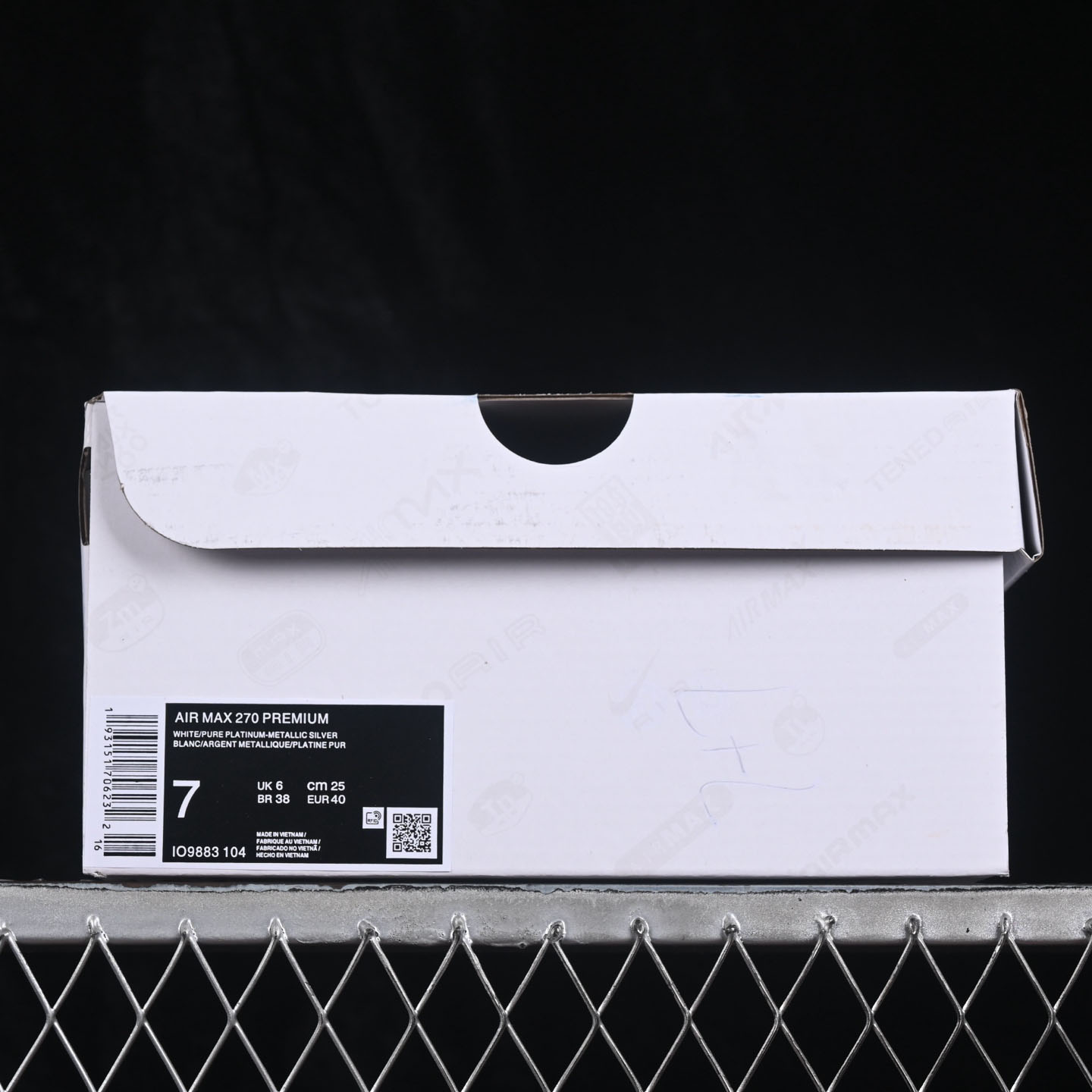 Nike Air Max 270 Premium Sneakers   IO9883-104  - DesignerGu