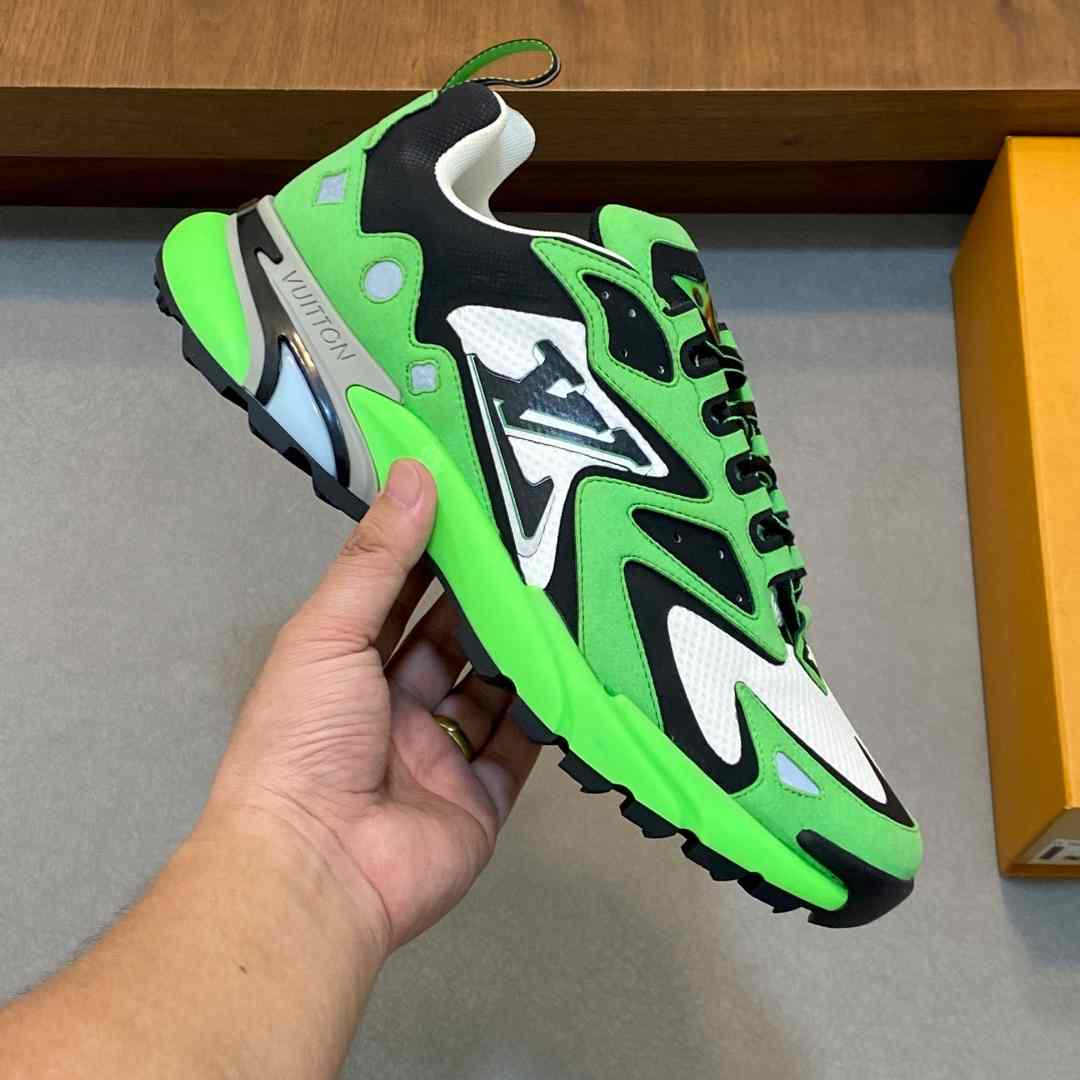 Louis Vuitton  Runner Tatic Sneaker  - DesignerGu