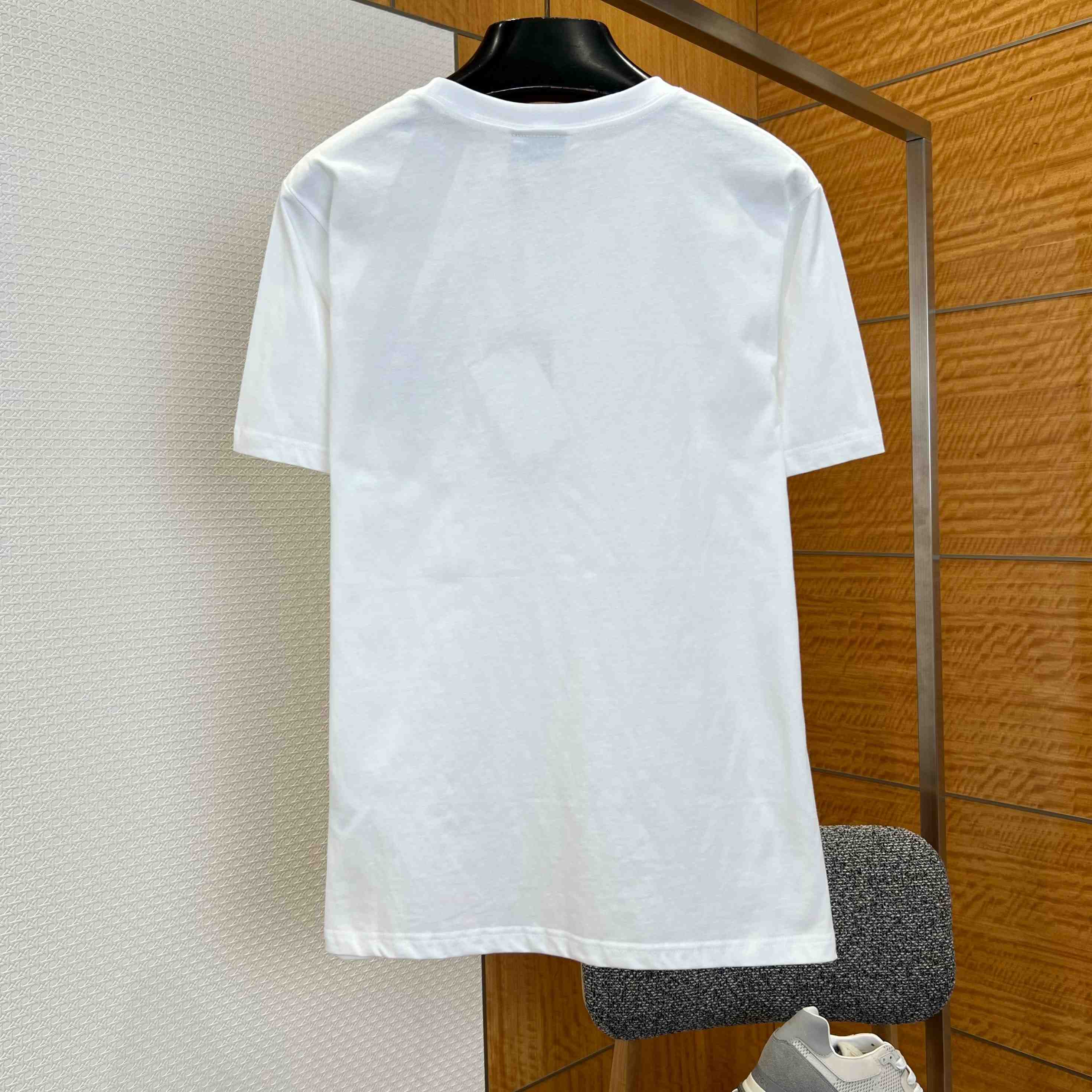 Dior T-Shirt With Dior Blason Embroidery, Relaxed Fit - DesignerGu