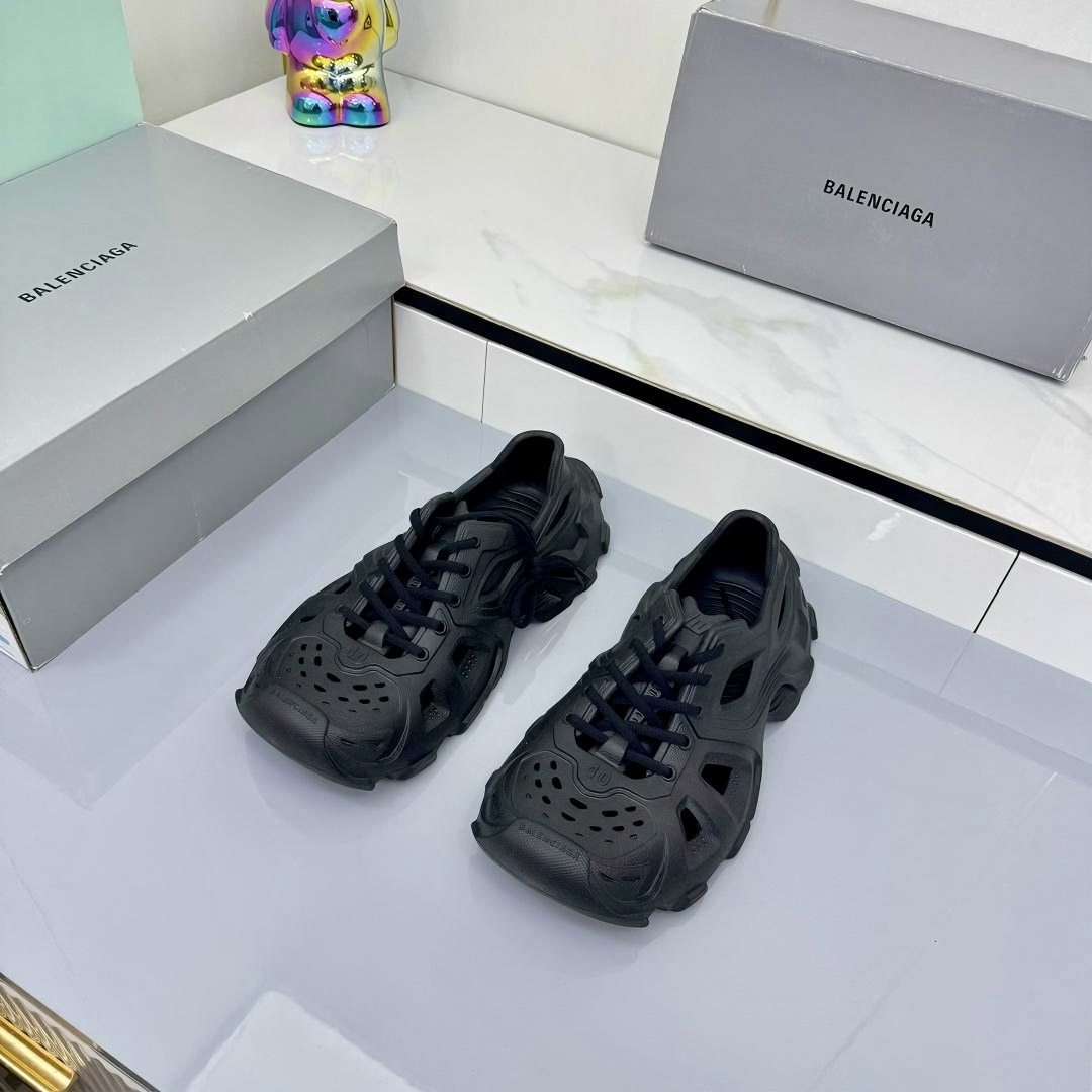 Balenciaga HD Lace-Up Sneakers - DesignerGu