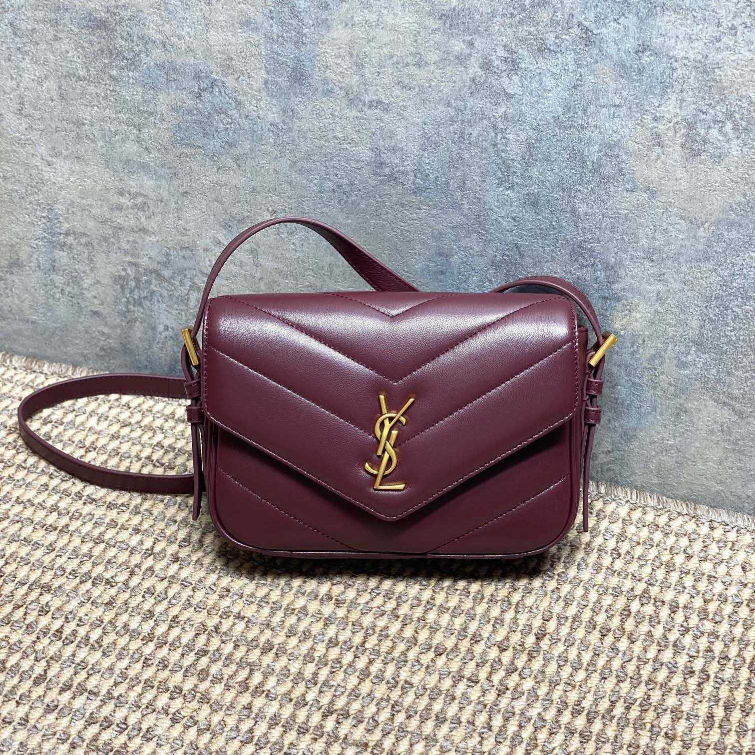 Saint Laurent LOULOU Toy Crossbody In MATELASSÉ Lambskin - DesignerGu