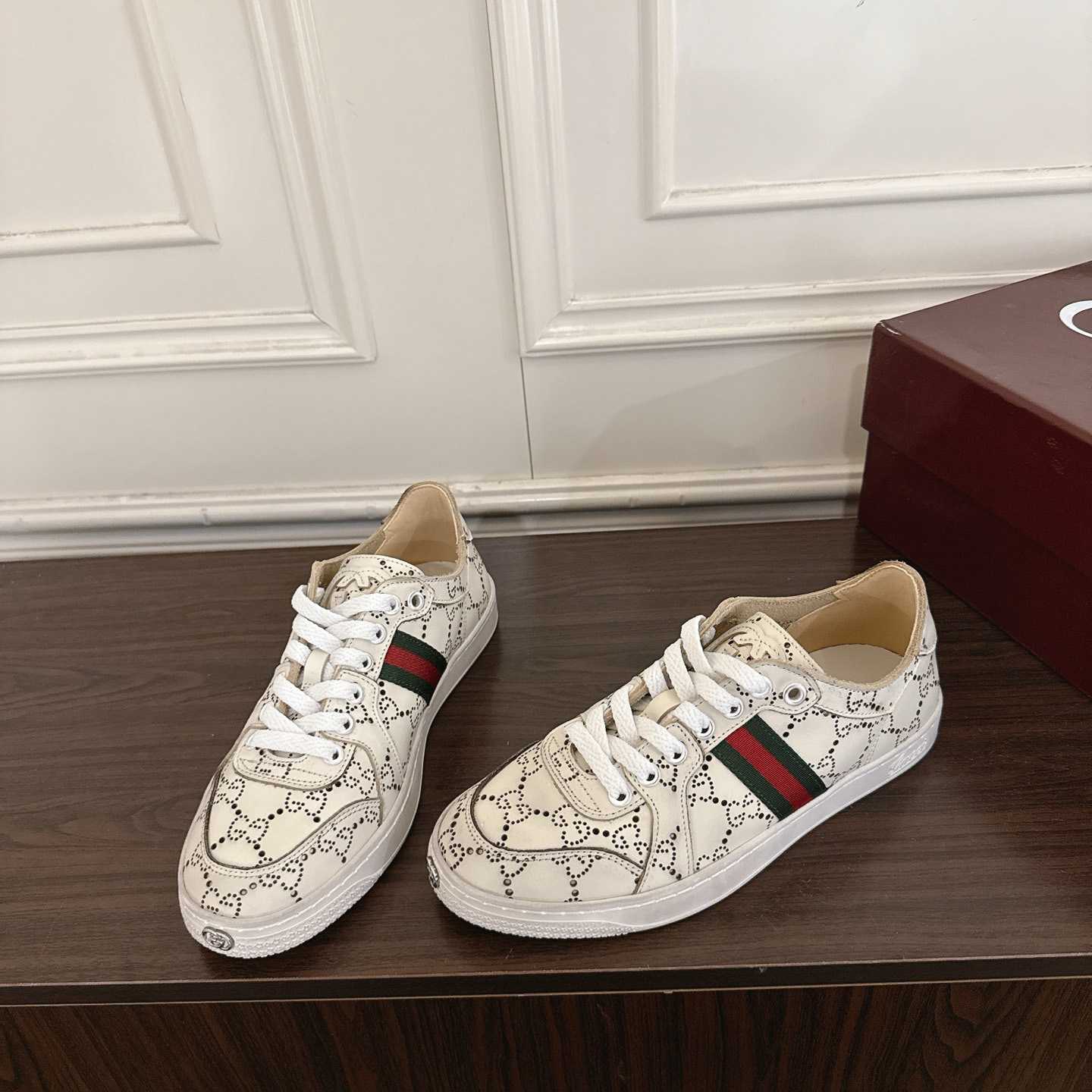 Gucci Stretch Low-Top Sneaker - DesignerGu
