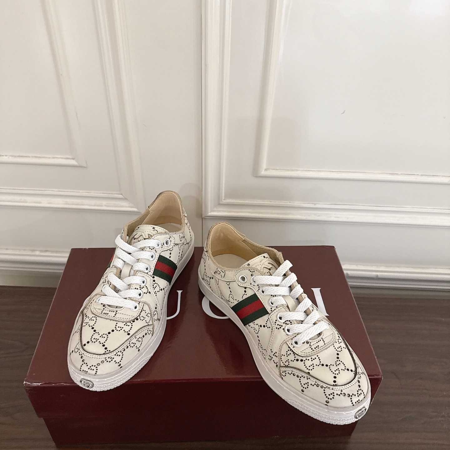 Gucci Stretch Low-Top Sneaker - DesignerGu