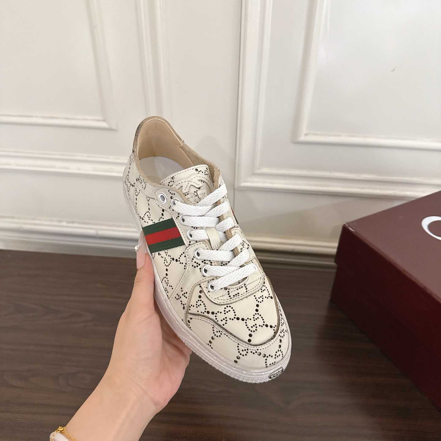 Gucci Stretch Low-Top Sneaker - DesignerGu