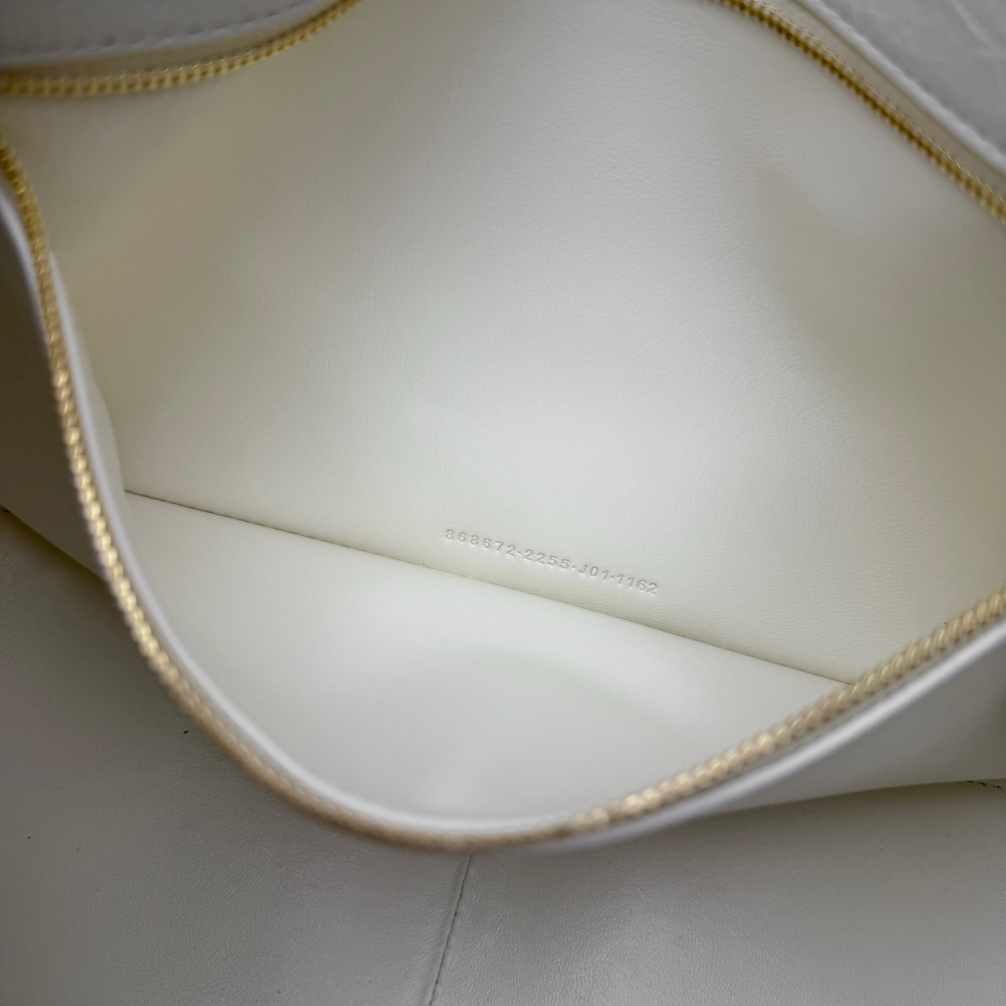 Balenciaga  Clicca Shoulder Bag - DesignerGu