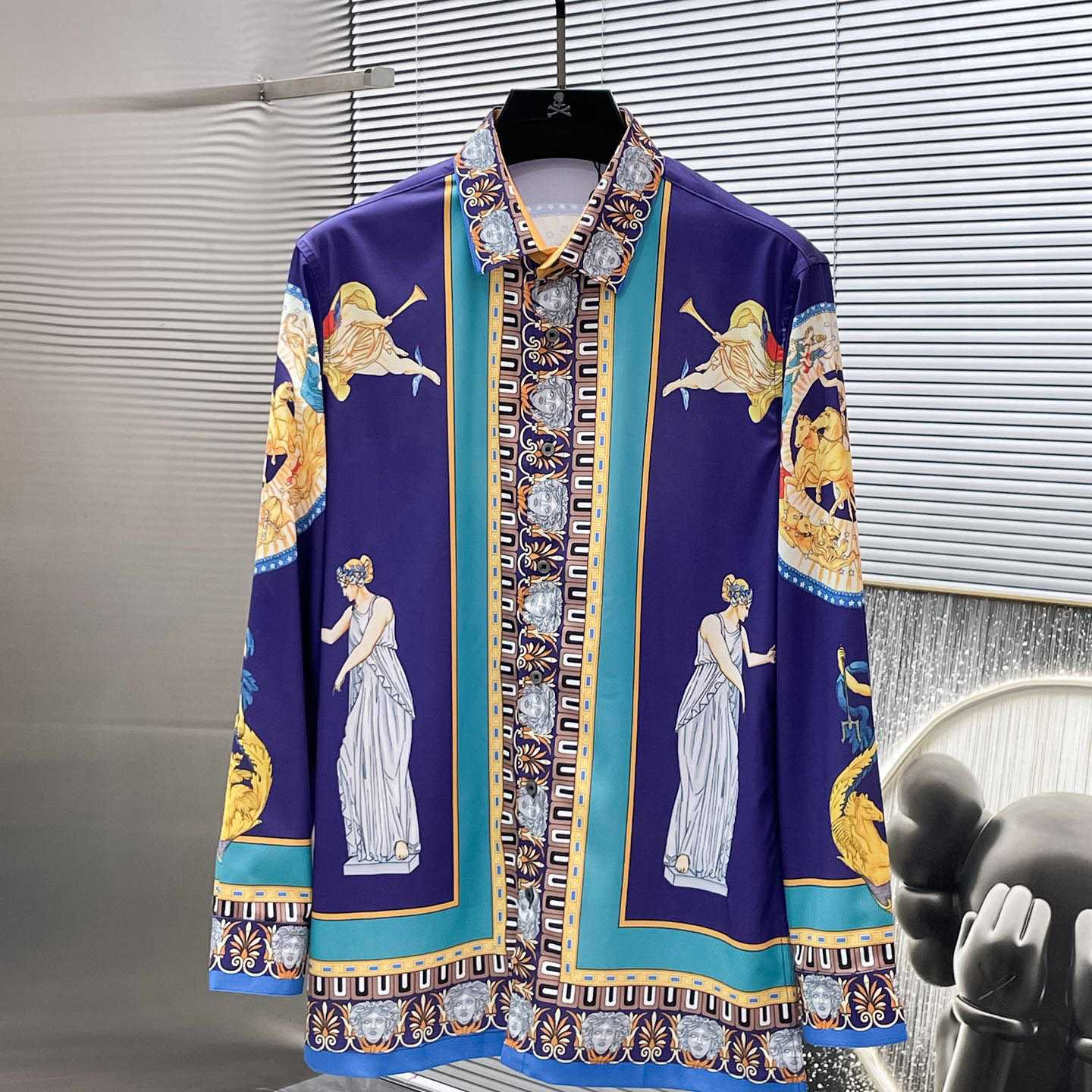 Versace Hall Of Statues Silk Cardigan - DesignerGu
