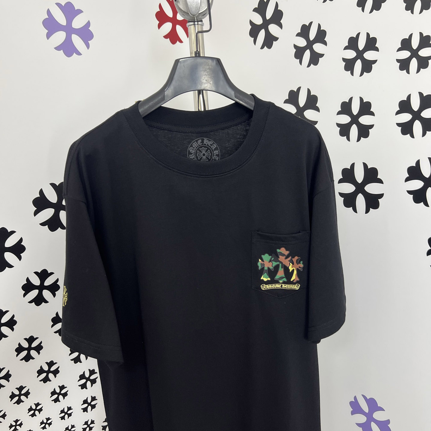 Chrome Hearts Camouflage Cemetery Cross Pocket Tee - DesignerGu