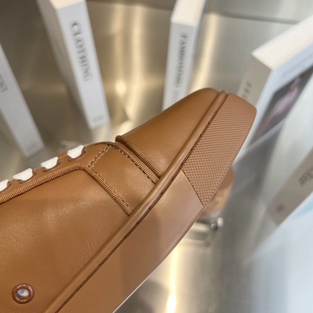 Christian Louboutin Fun Vieira Leather Sneakers - DesignerGu