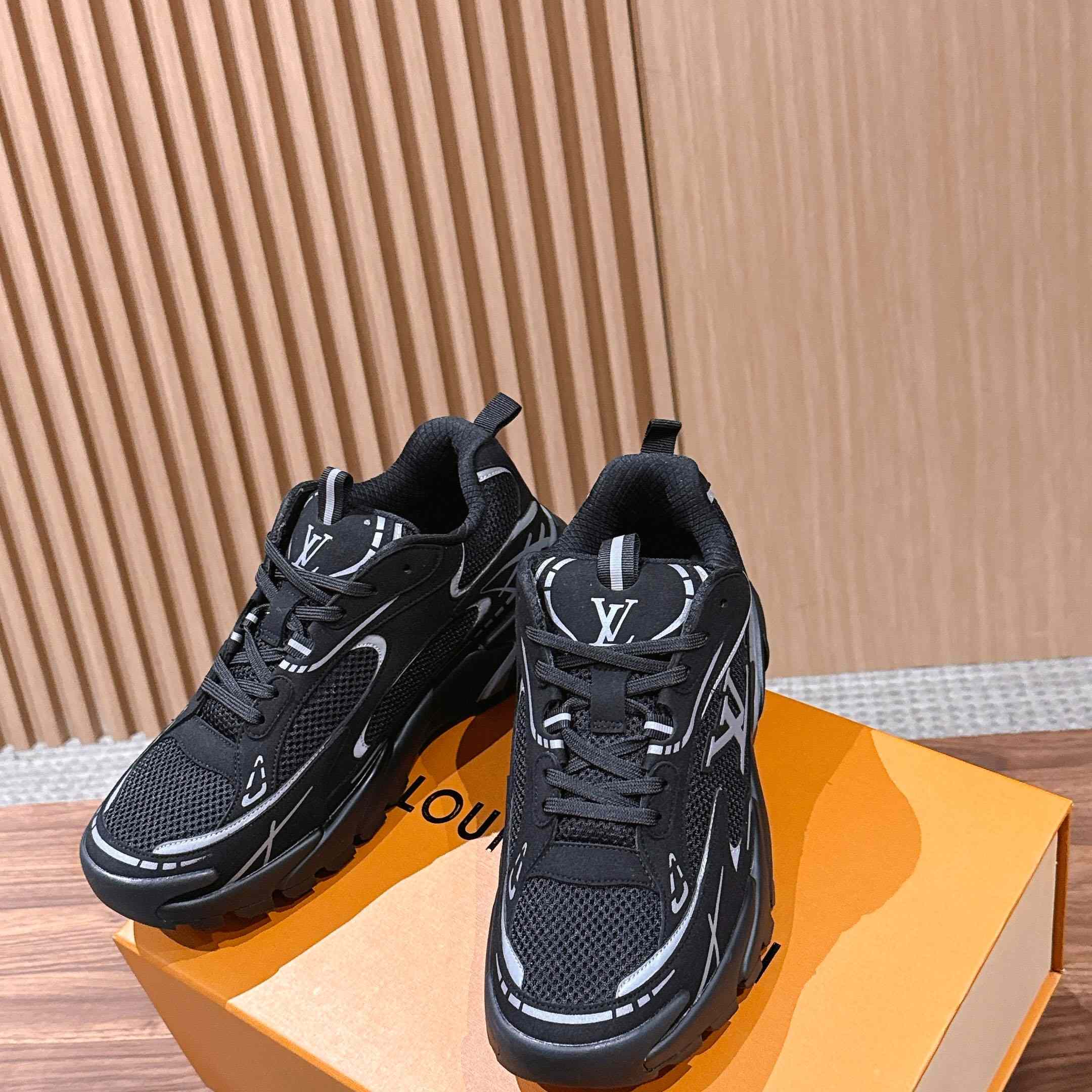 Louis Vuitton LV Tatic Runner Sneaker 1AKC3L - DesignerGu