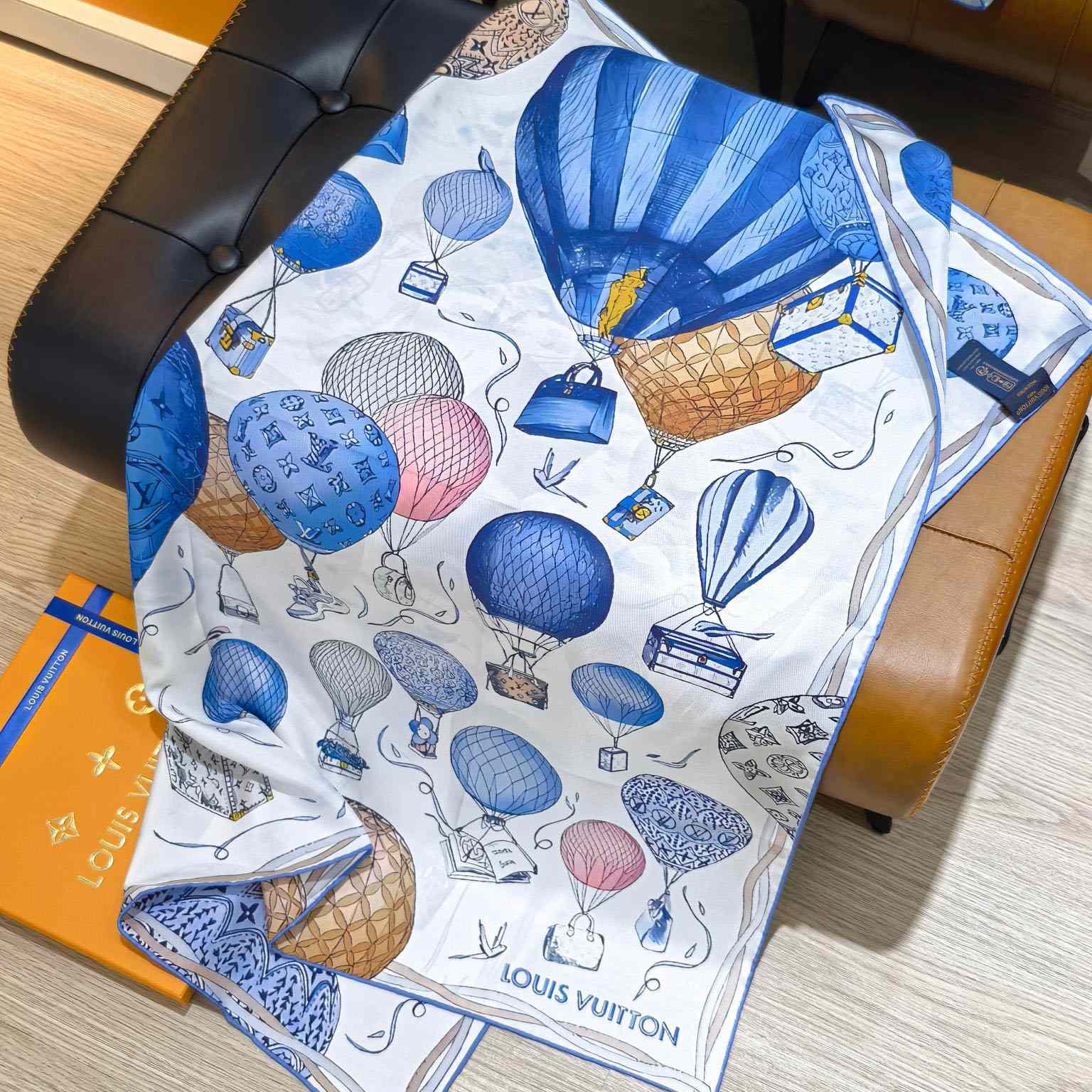 Louis Vuitton Up And Away Square 90 M78448 - DesignerGu