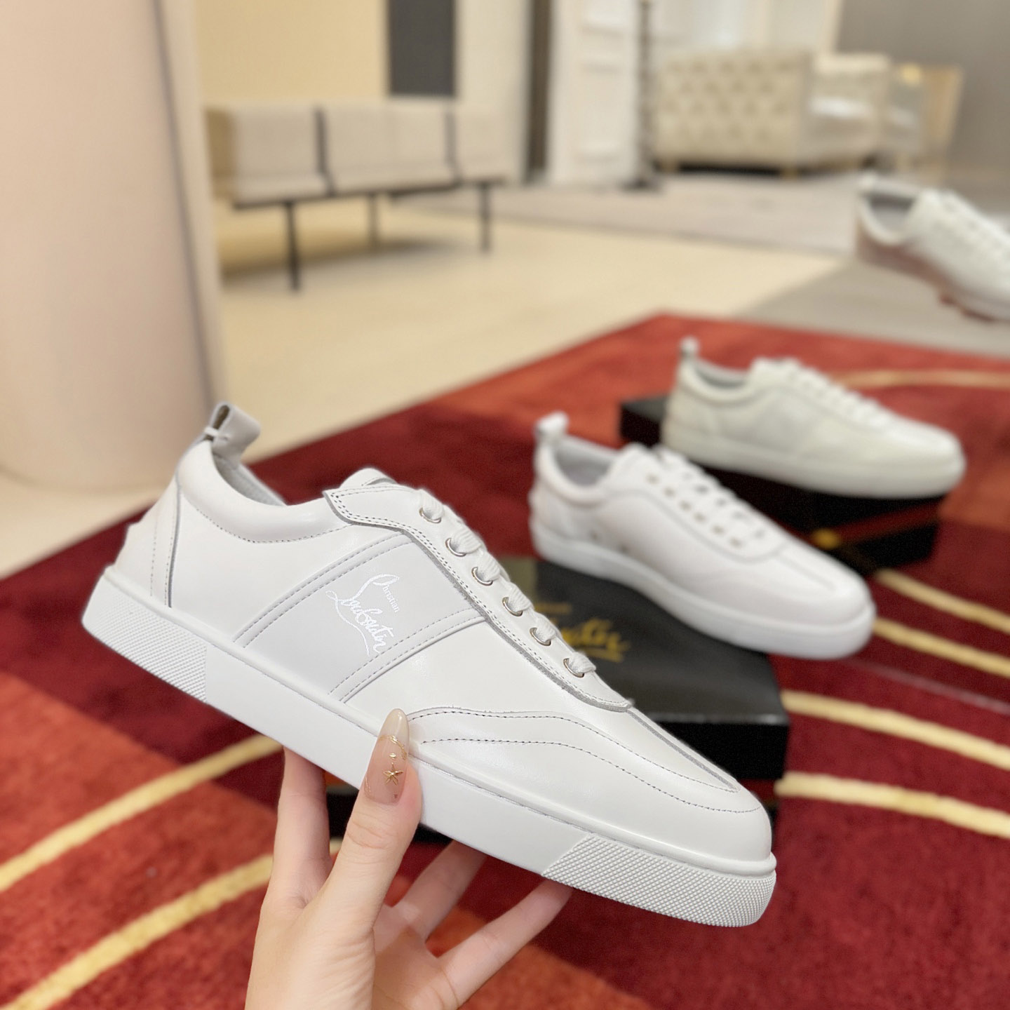 Christian Louboutin Retero Sneakers - DesignerGu
