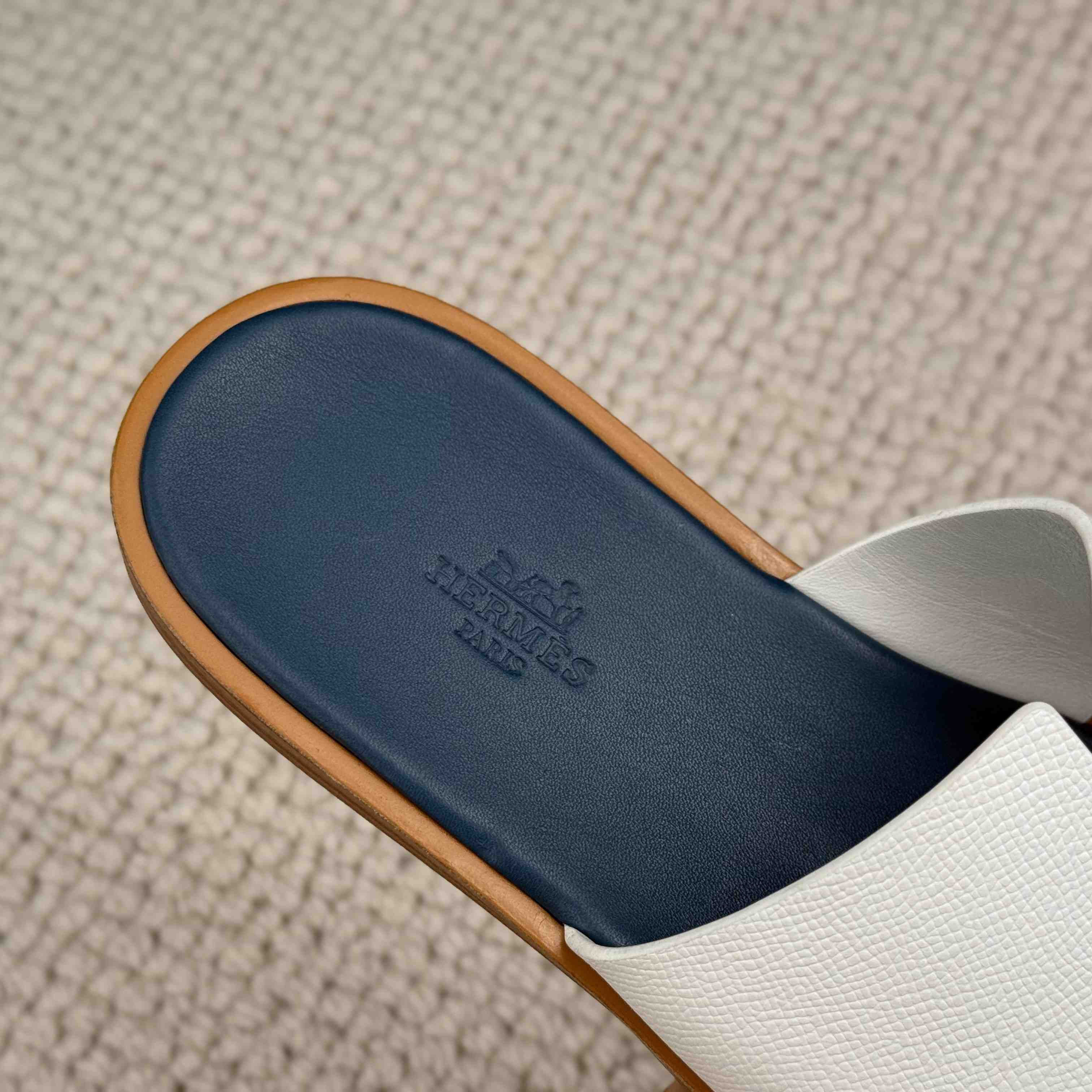 Hermes Izmir Sandal - DesignerGu