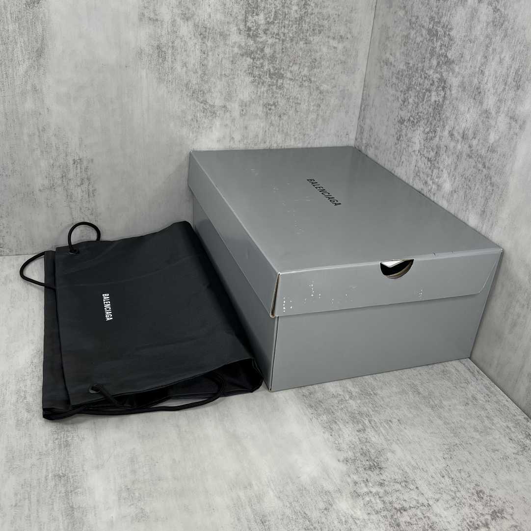 Balenciaga 3XL Sneaker 'Worn-Out - Yellow Black' - DesignerGu