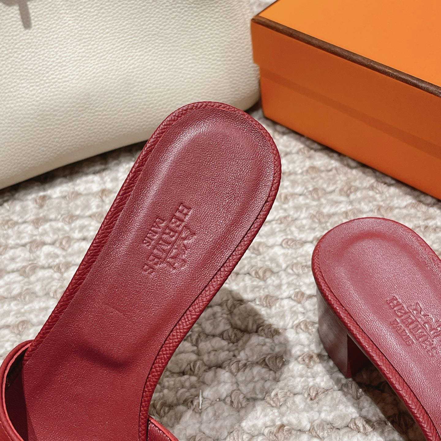 Hermes Oasis Sandal - DesignerGu
