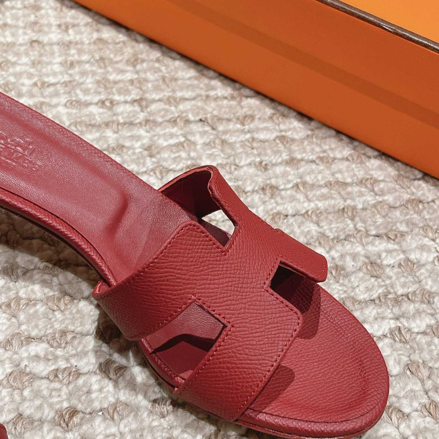 Hermes Oasis Sandal - DesignerGu