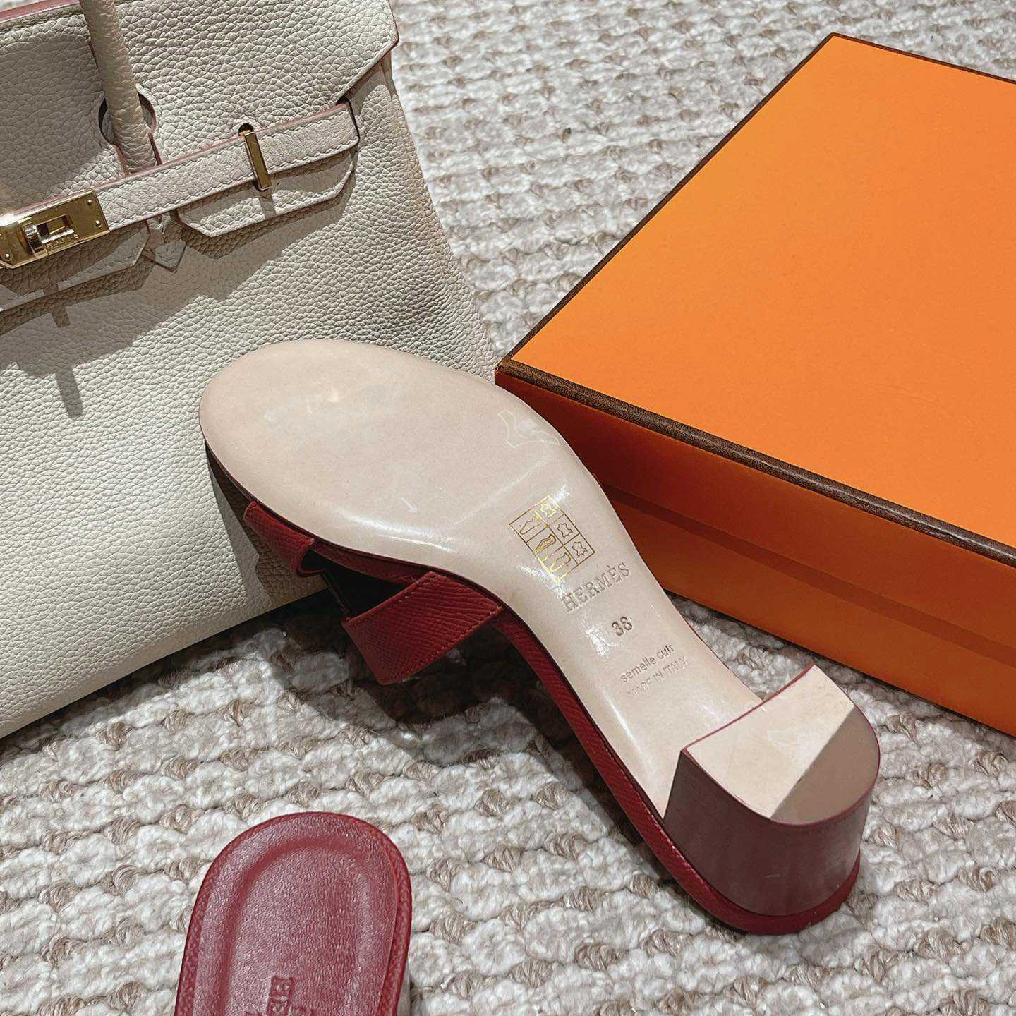 Hermes Oasis Sandal - DesignerGu
