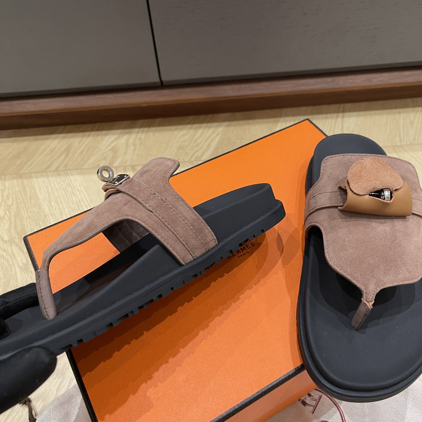 Hermes Empire Sandal - DesignerGu