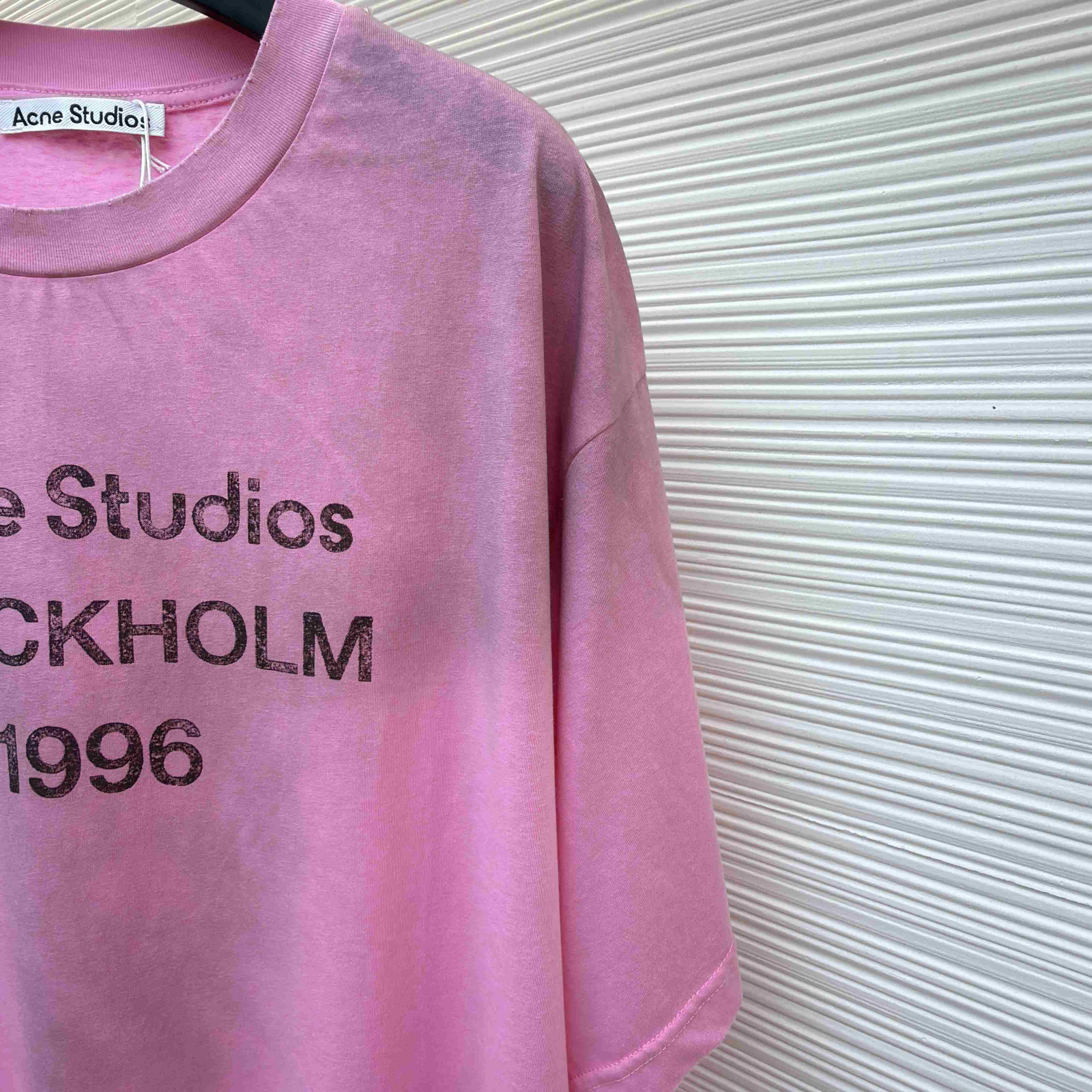 Acne Studios  Sprayed Logo T-shirt - DesignerGu
