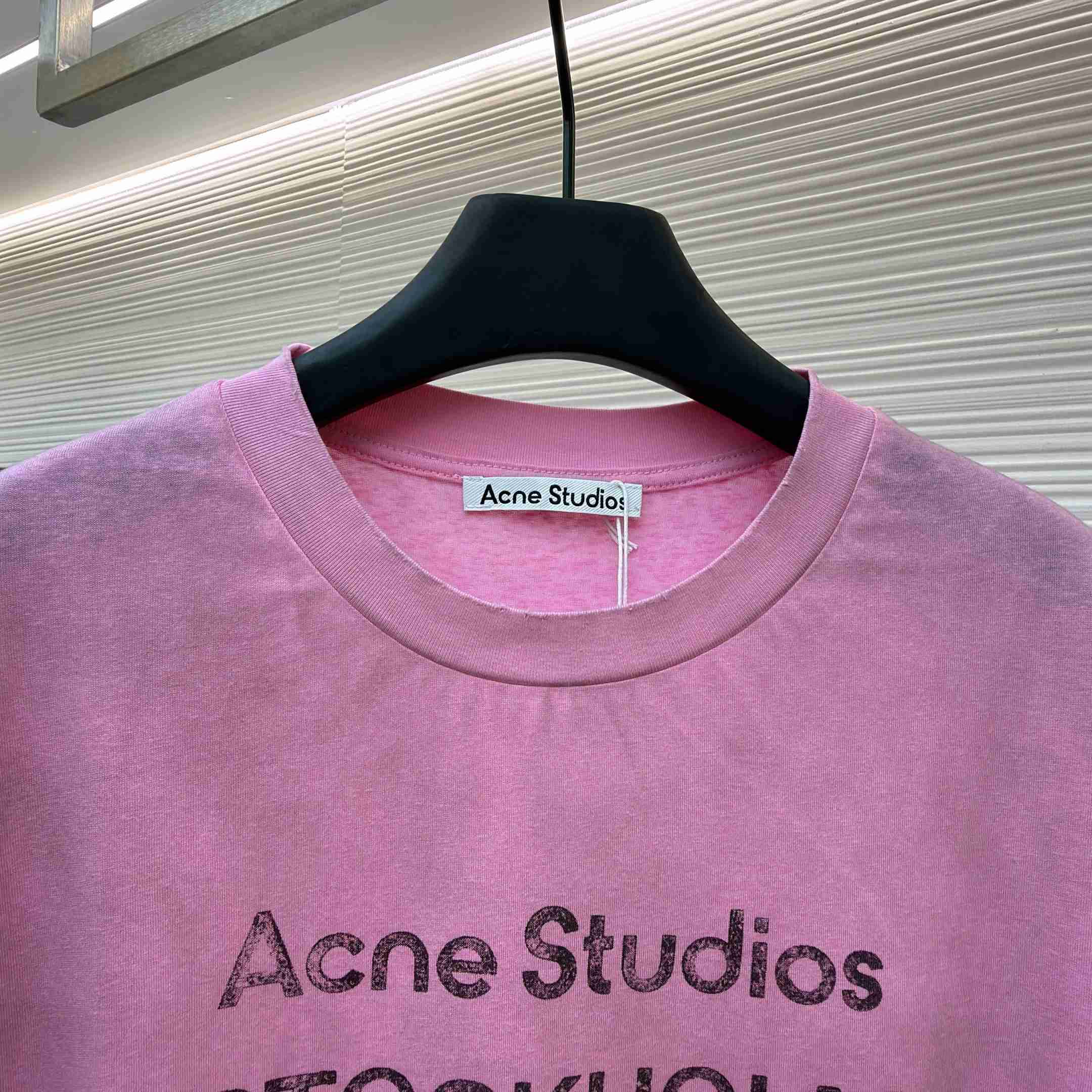 Acne Studios  Sprayed Logo T-shirt - DesignerGu
