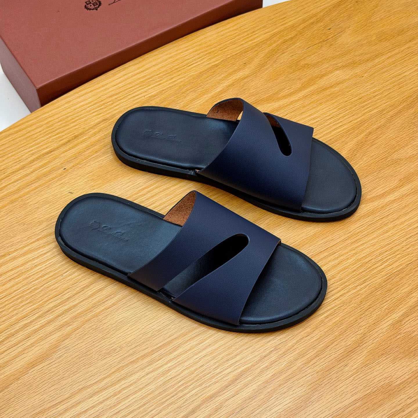 Loro Piana Pilat Plain Walk Sandal - DesignerGu