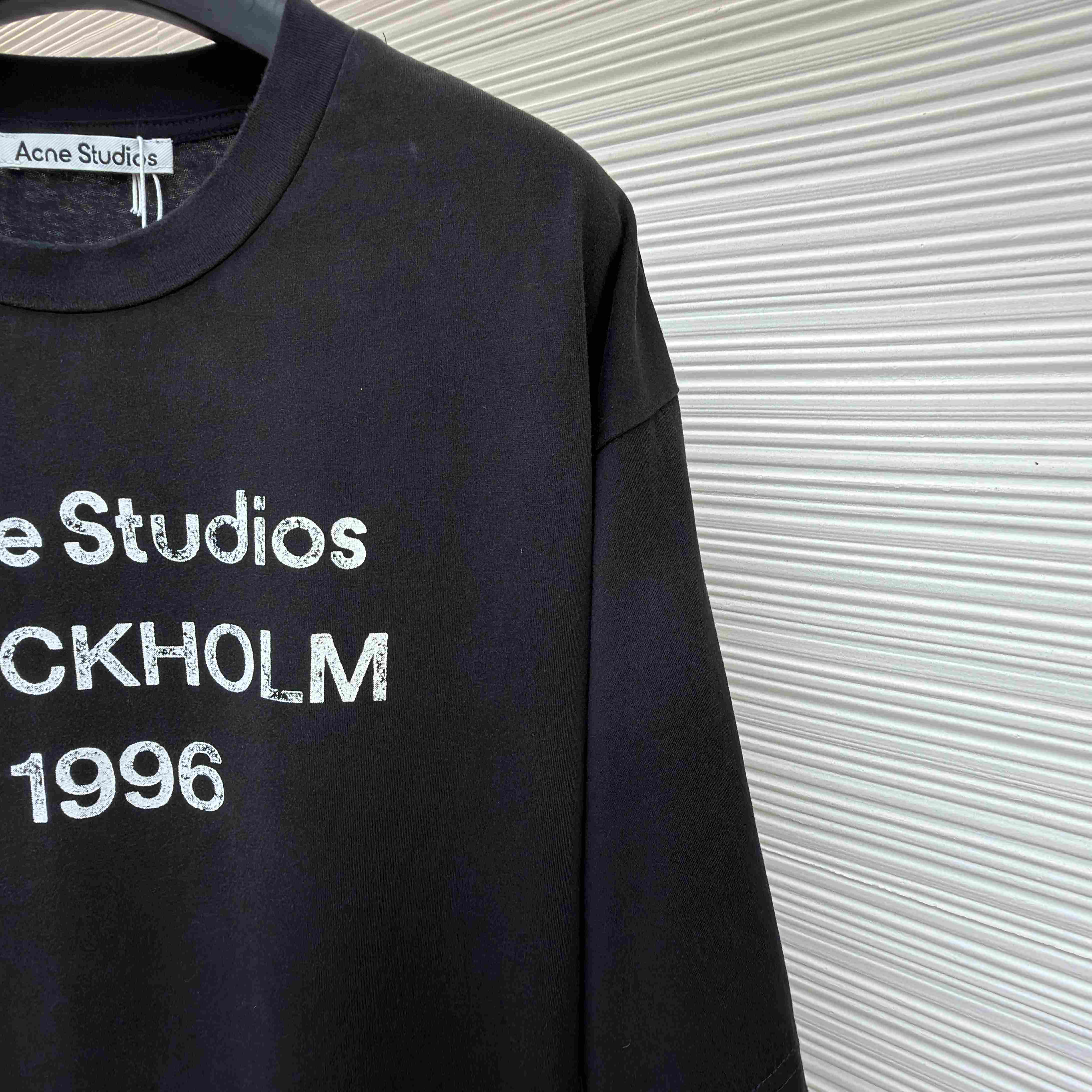 Acne Studios  Sprayed Logo T-shirt - DesignerGu