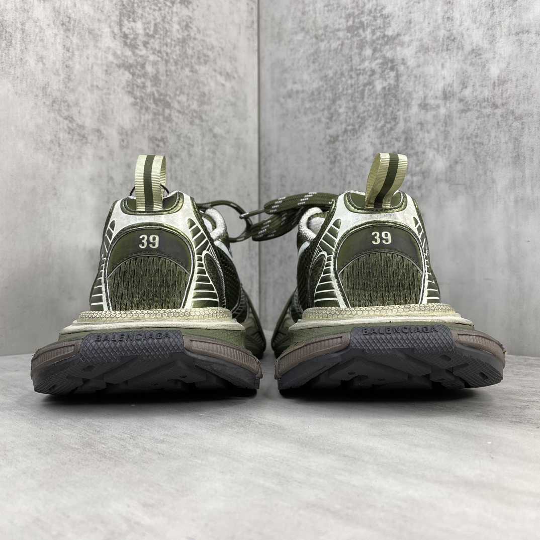  Balenciaga  3XL Sneaker 'Worn-Out - Dark Green Light Beige' - DesignerGu