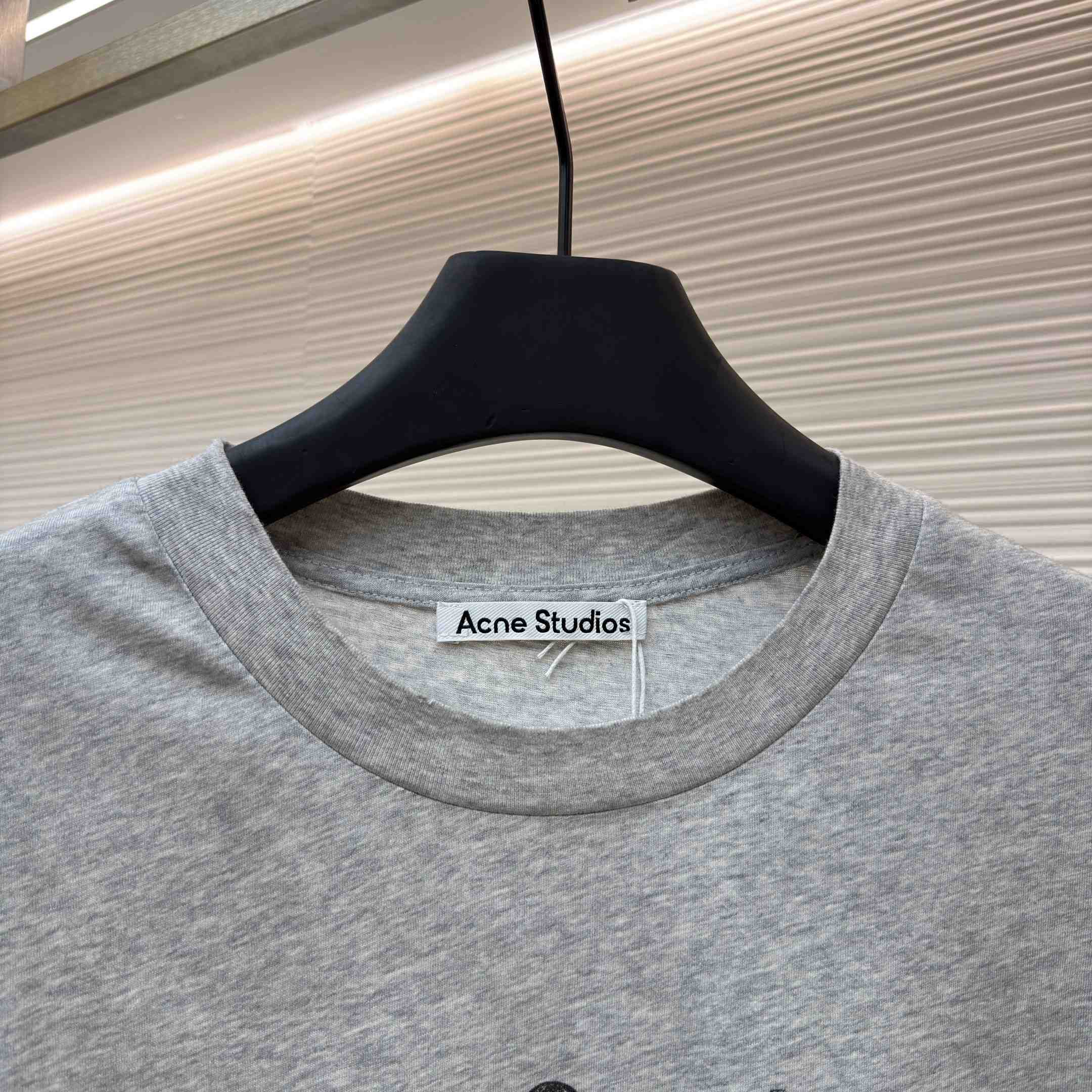 Acne Studios  Sprayed Logo T-shirt - DesignerGu