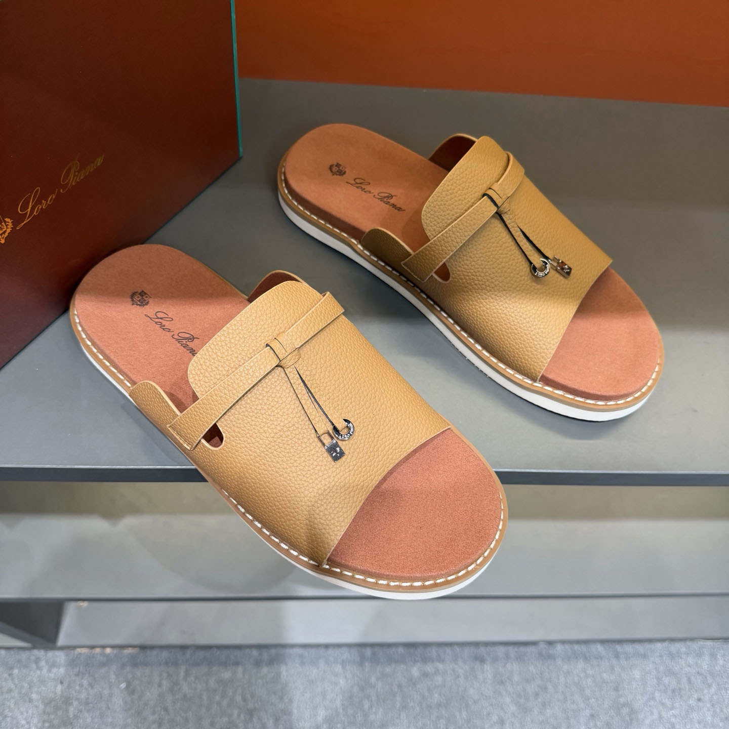 Loro Piana 