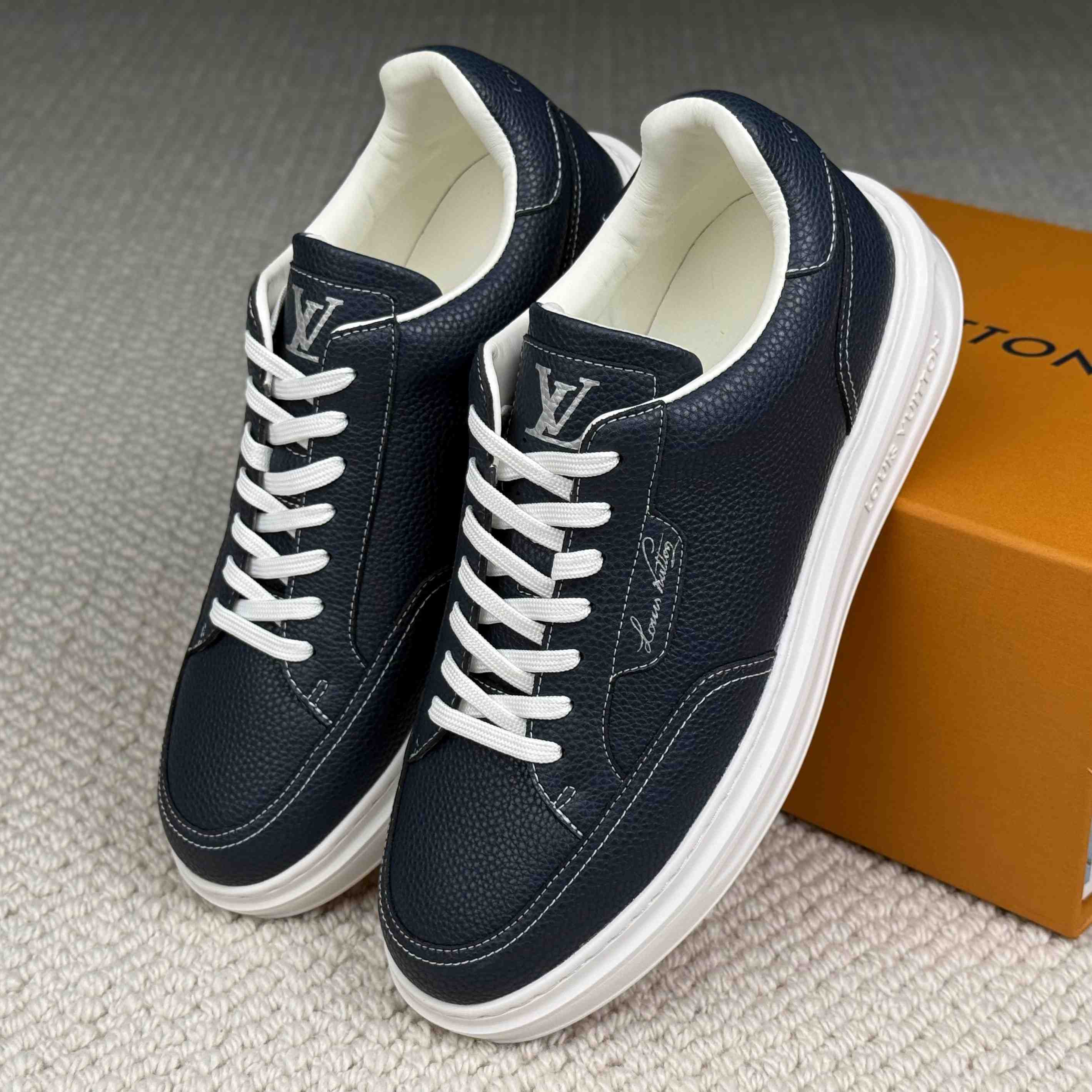 Louis Vuitton Beverly Hills Sneaker 1AJ852 - DesignerGu