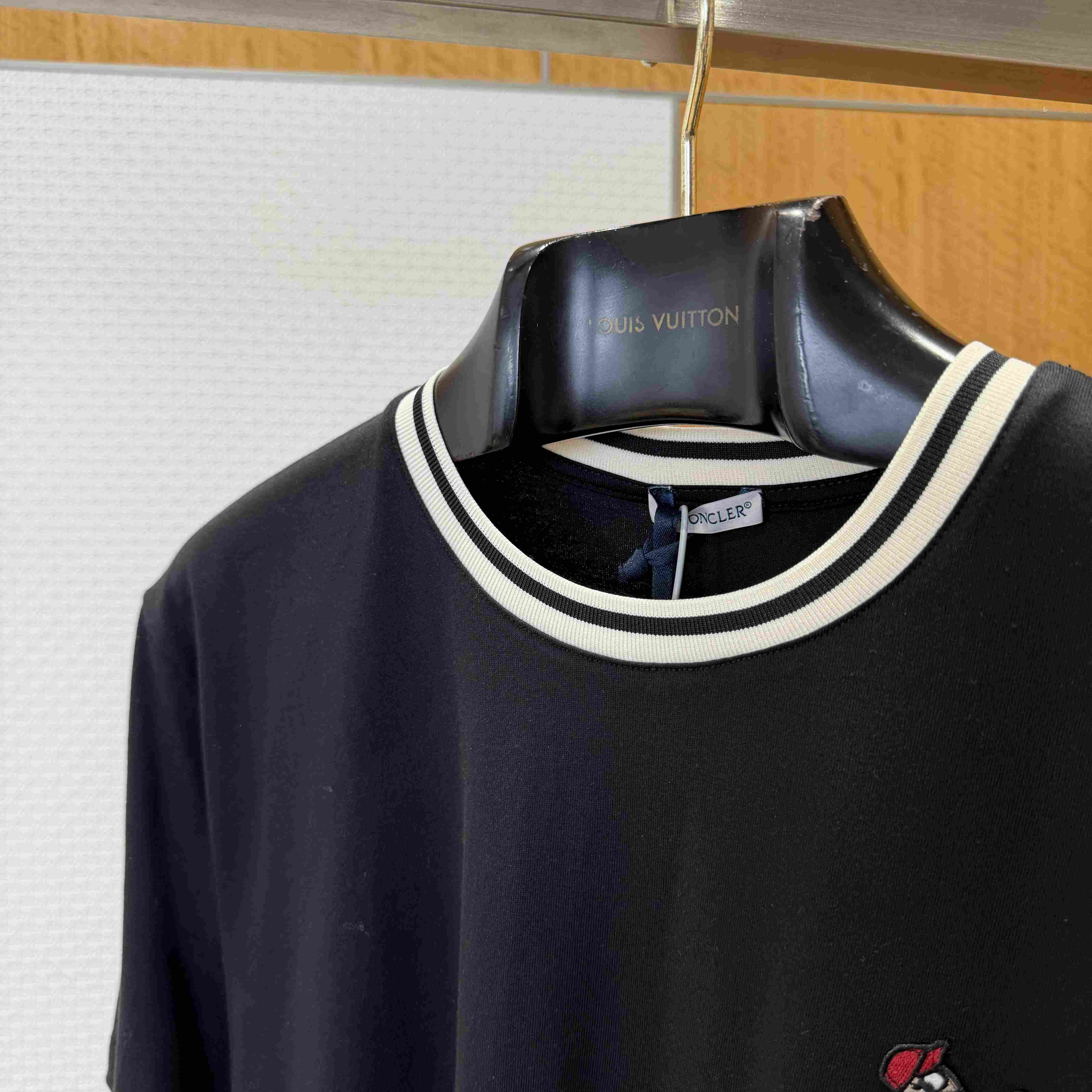 Moncler MonDuck Logo Patch Cotton T-Shirt - DesignerGu