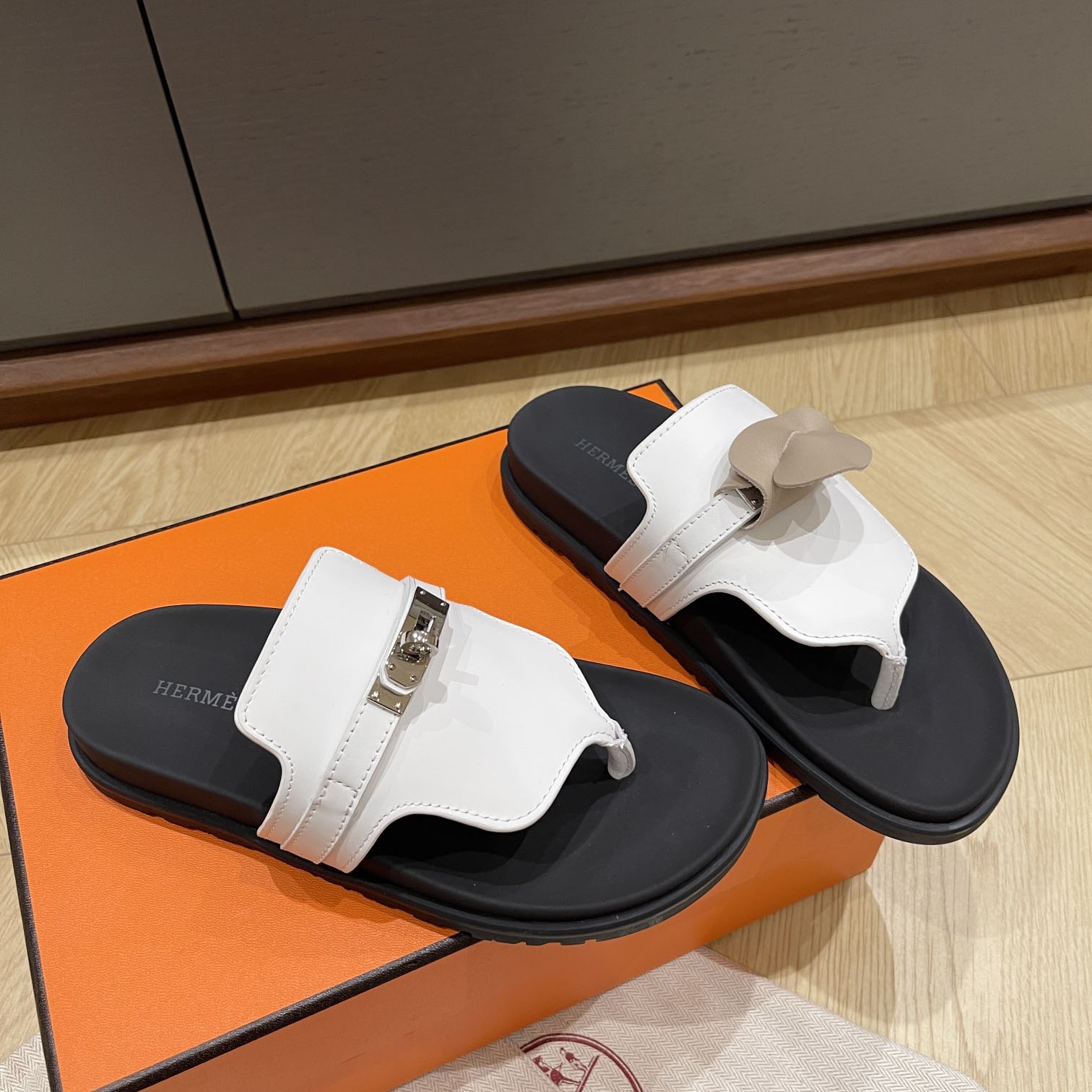 Hermes Empire Sandal - DesignerGu