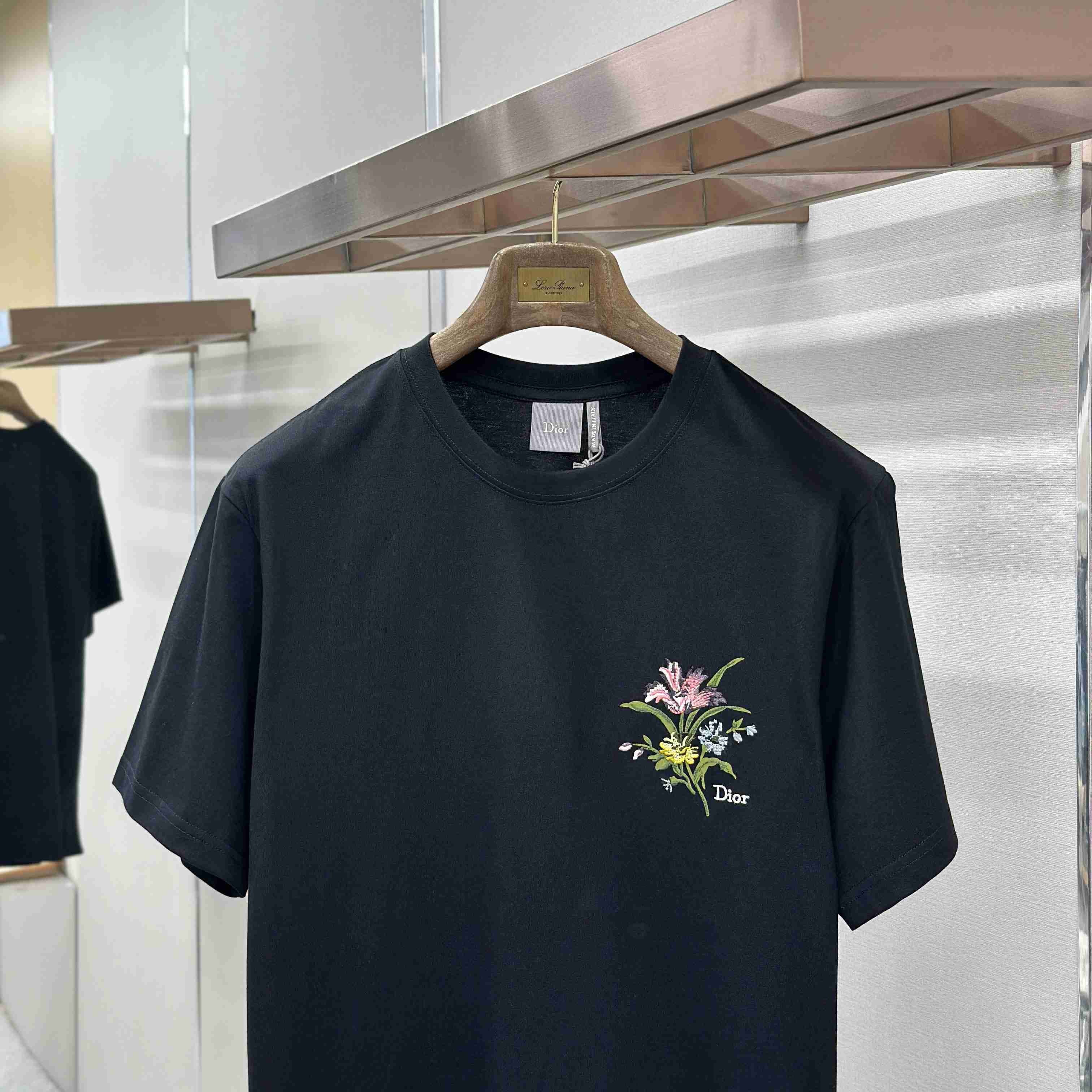 Dior T-Shirt With Dior Secret Garden Motif, Relaxed Fit - DesignerGu