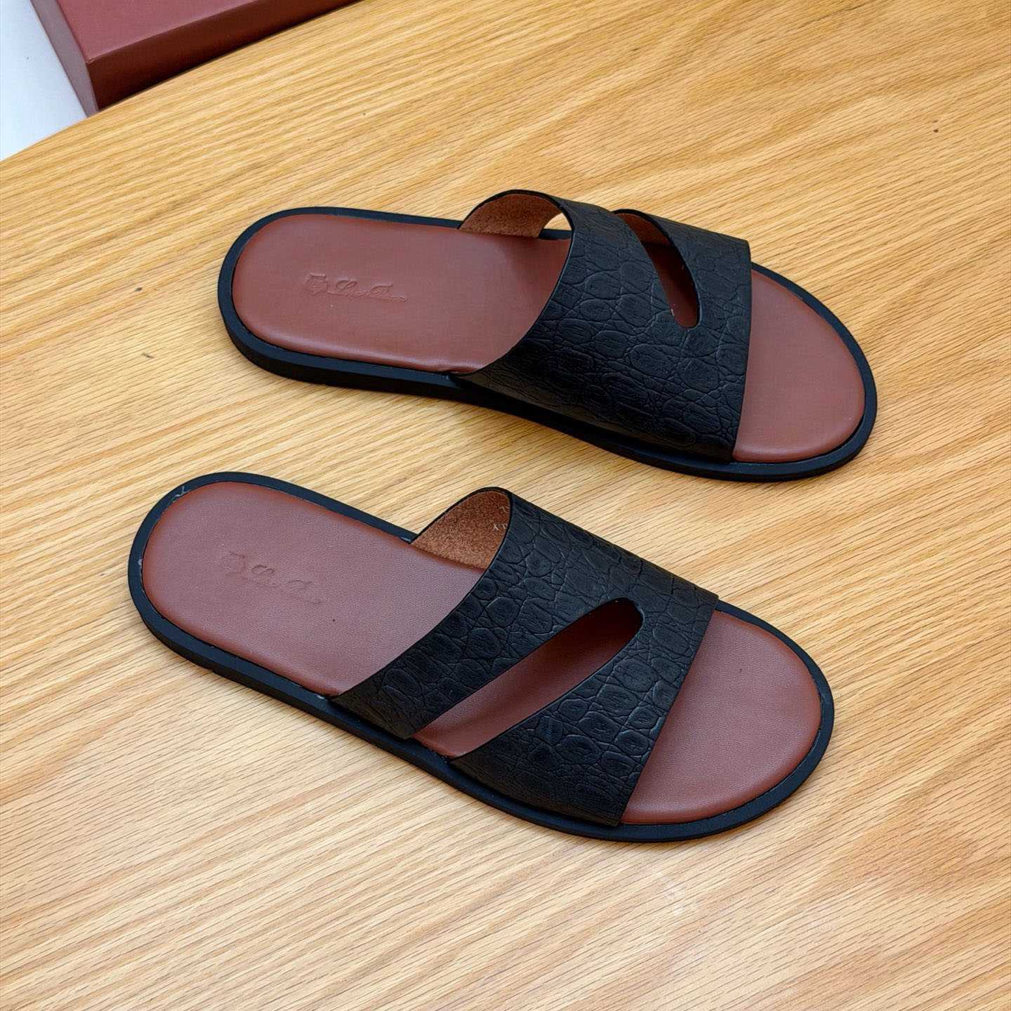 Loro Piana Pilat Plain Walk Sandal - DesignerGu