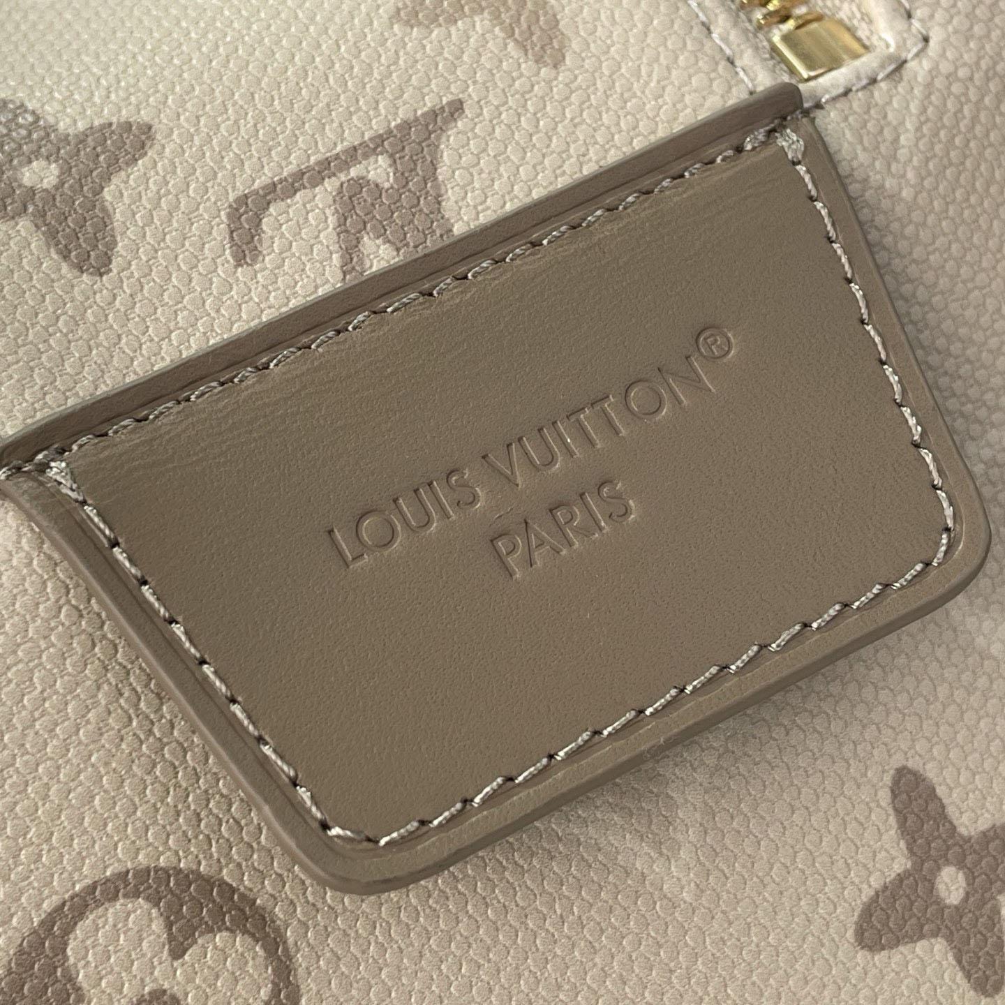 Louis Vuitton Dopp Kit  M29161 - DesignerGu