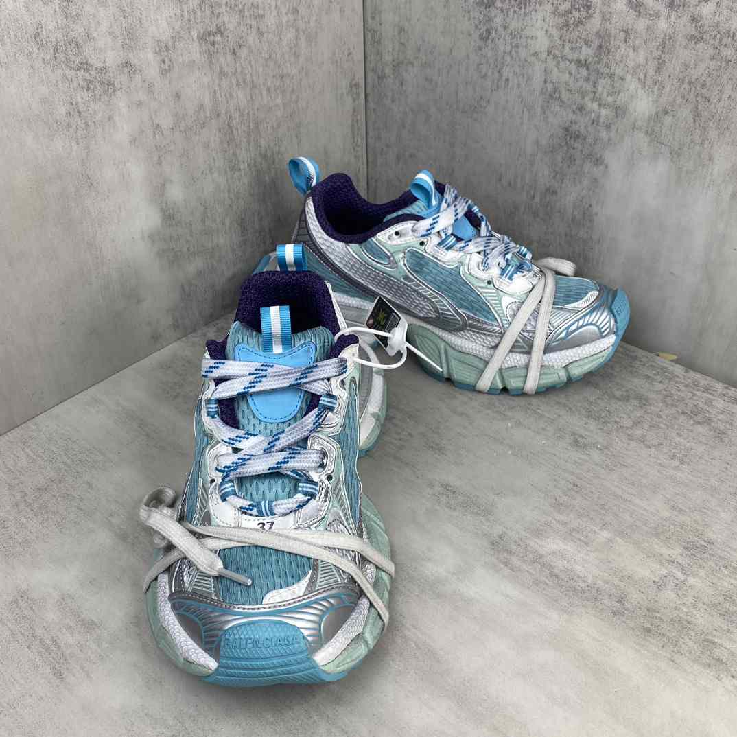  Balenciaga 3XL Sneaker 'Worn-Out - White Light Blue' - DesignerGu