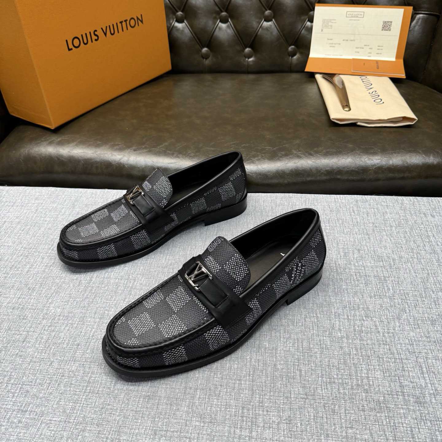 Louis Vuitton Major Loafer   1AKD0V - DesignerGu