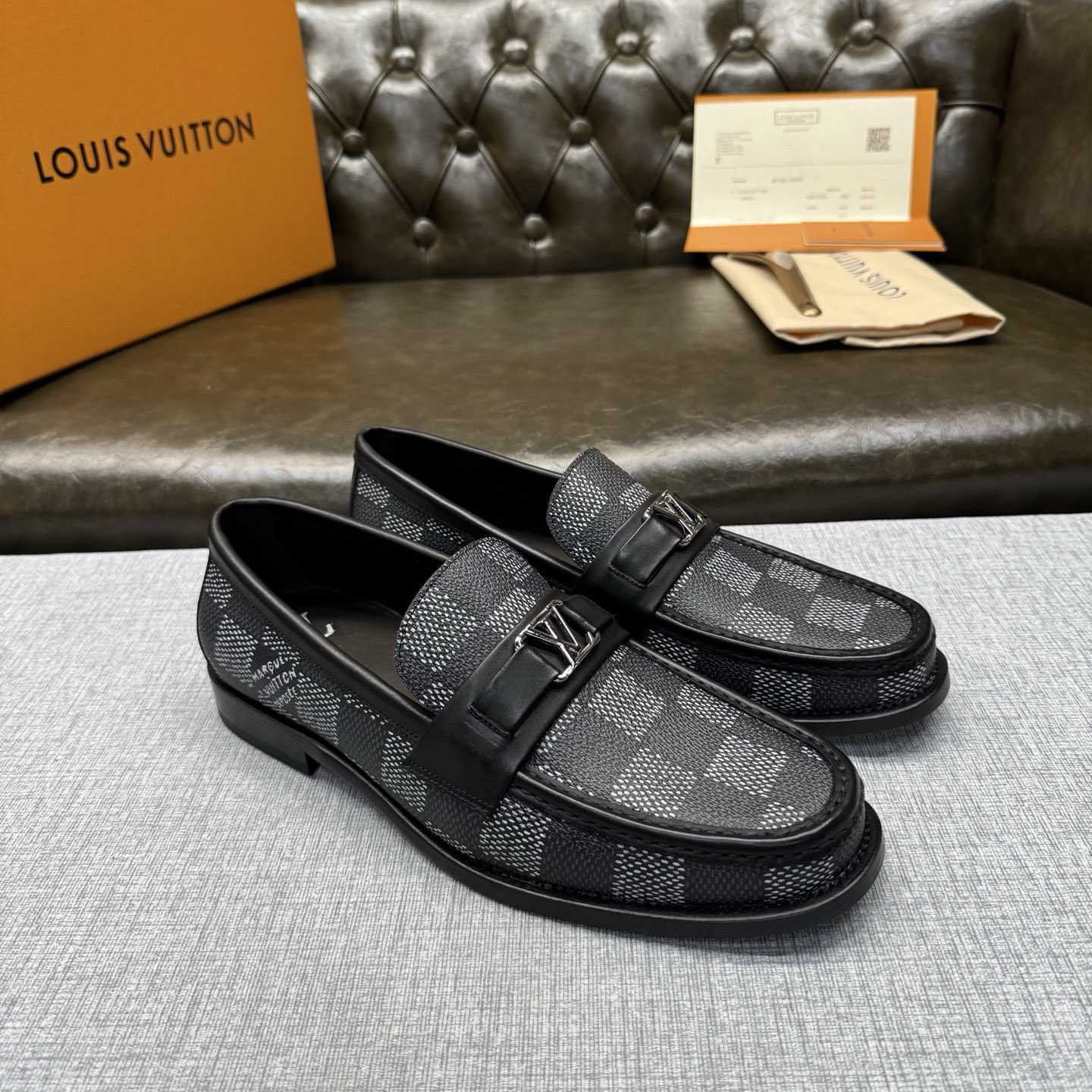 Louis Vuitton Major Loafer   1AKD0V - DesignerGu