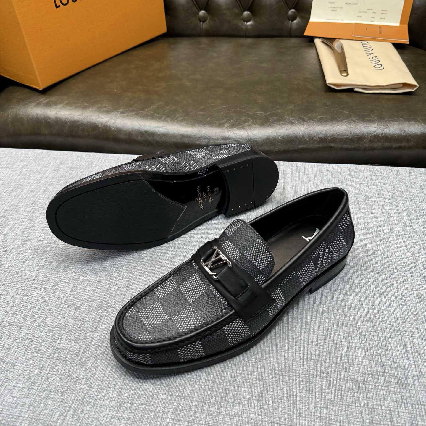 Louis Vuitton Major Loafer   1AKD0V - DesignerGu