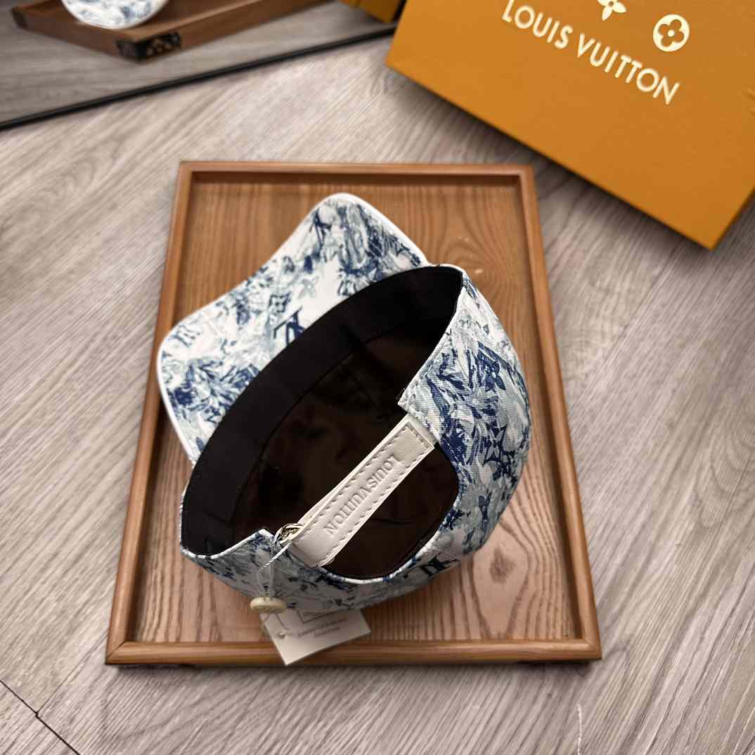 Louis Vuitton Baseball Cap - DesignerGu