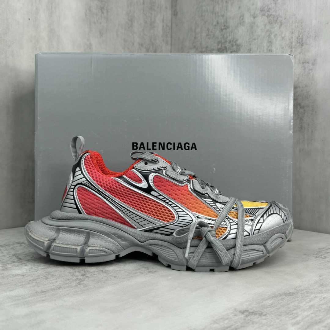Balenciaga  3xl Gradient Sneaker  - DesignerGu
