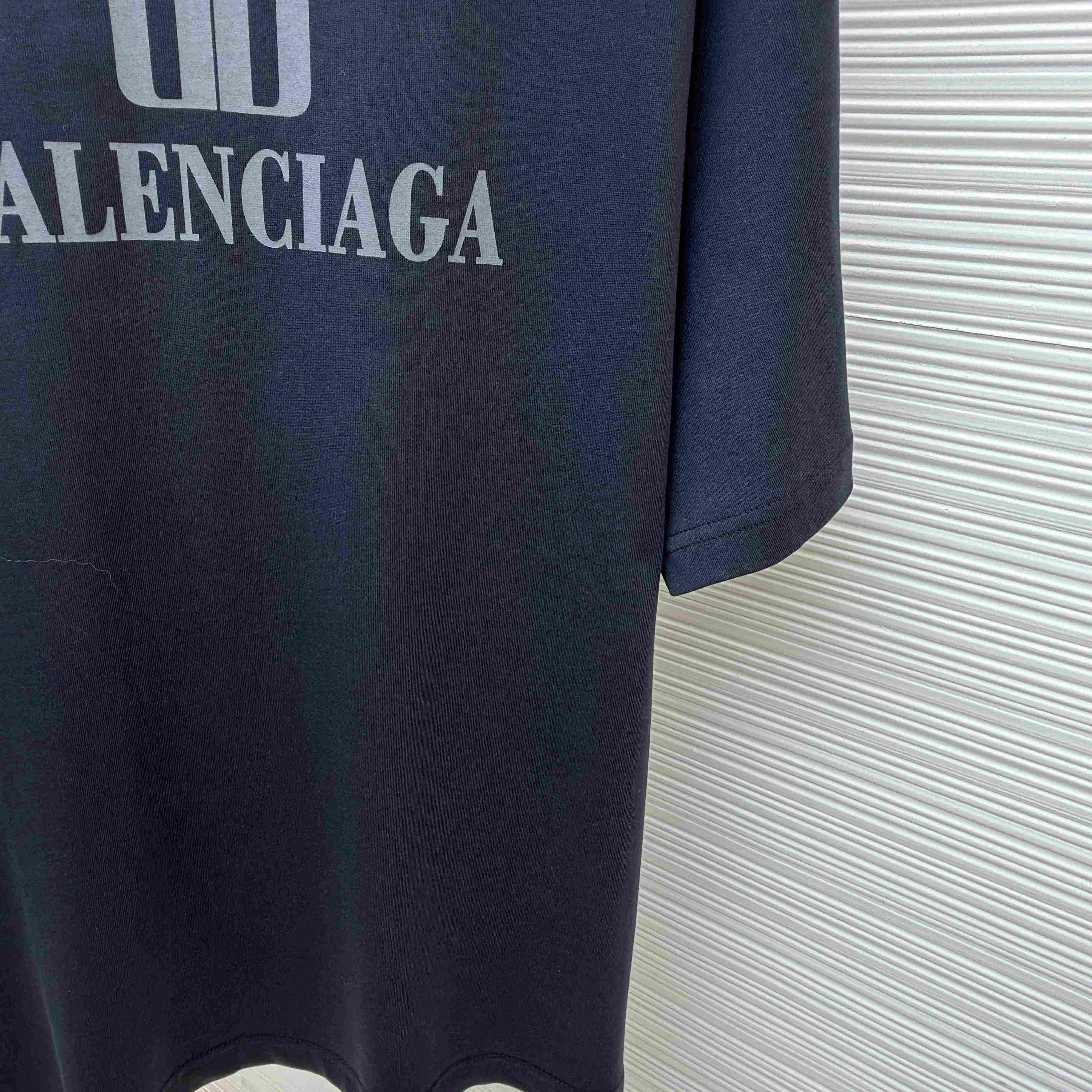 Balenciaga  Nano BB Logo Oversized T-Shirt - DesignerGu