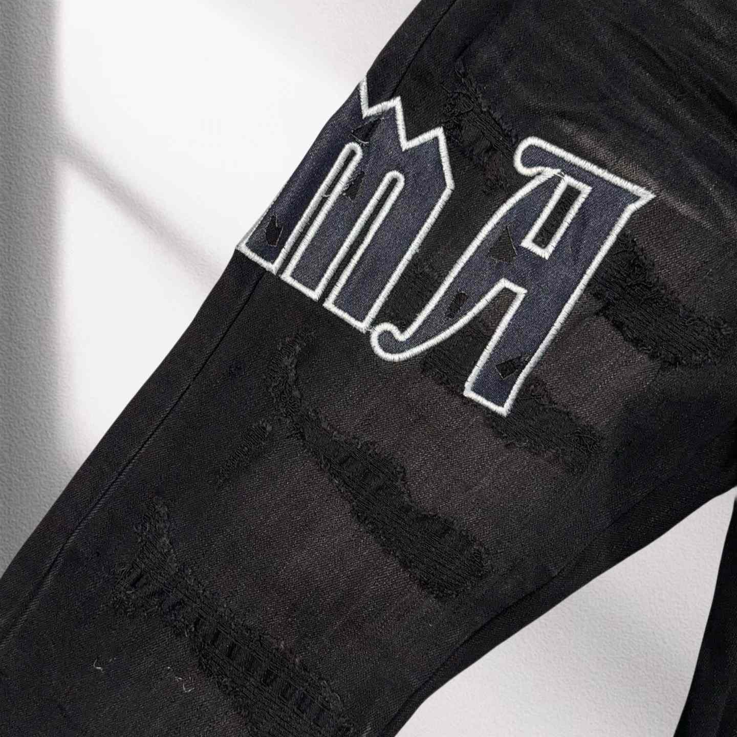 Amiri Jeans GK1003 - DesignerGu