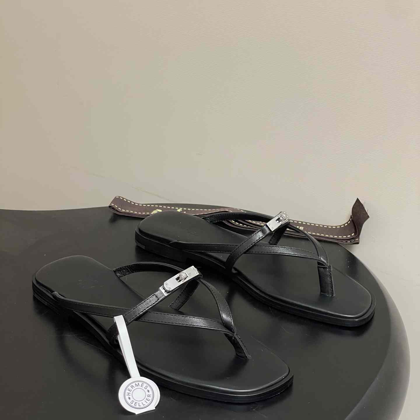 Hermes Miss sandal - DesignerGu