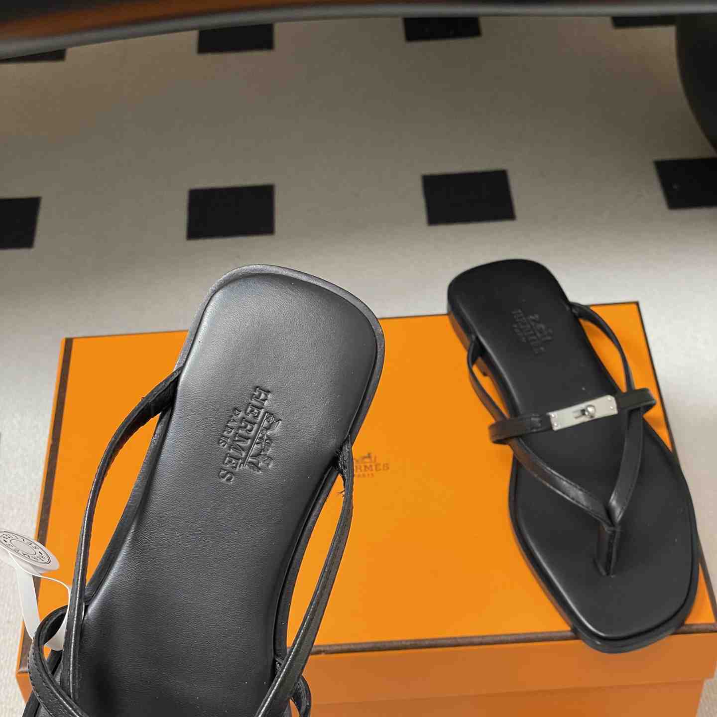 Hermes Miss sandal - DesignerGu