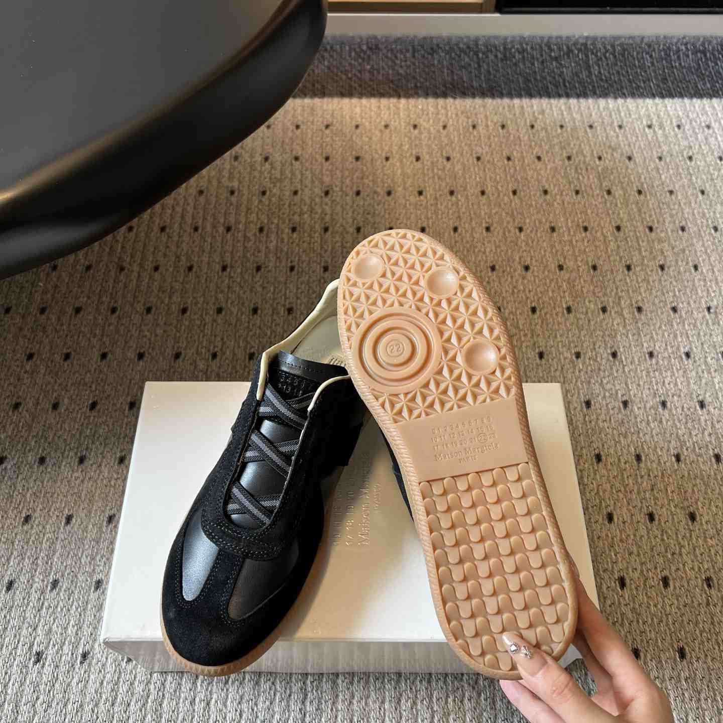 Maison Margiela Replica Sneakers - DesignerGu